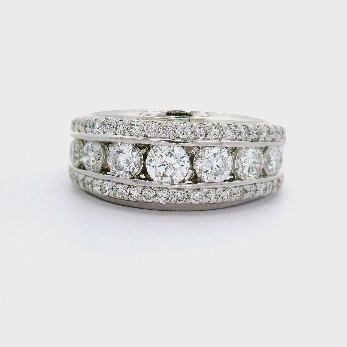 Diamond 18K White Gold Band Ring
