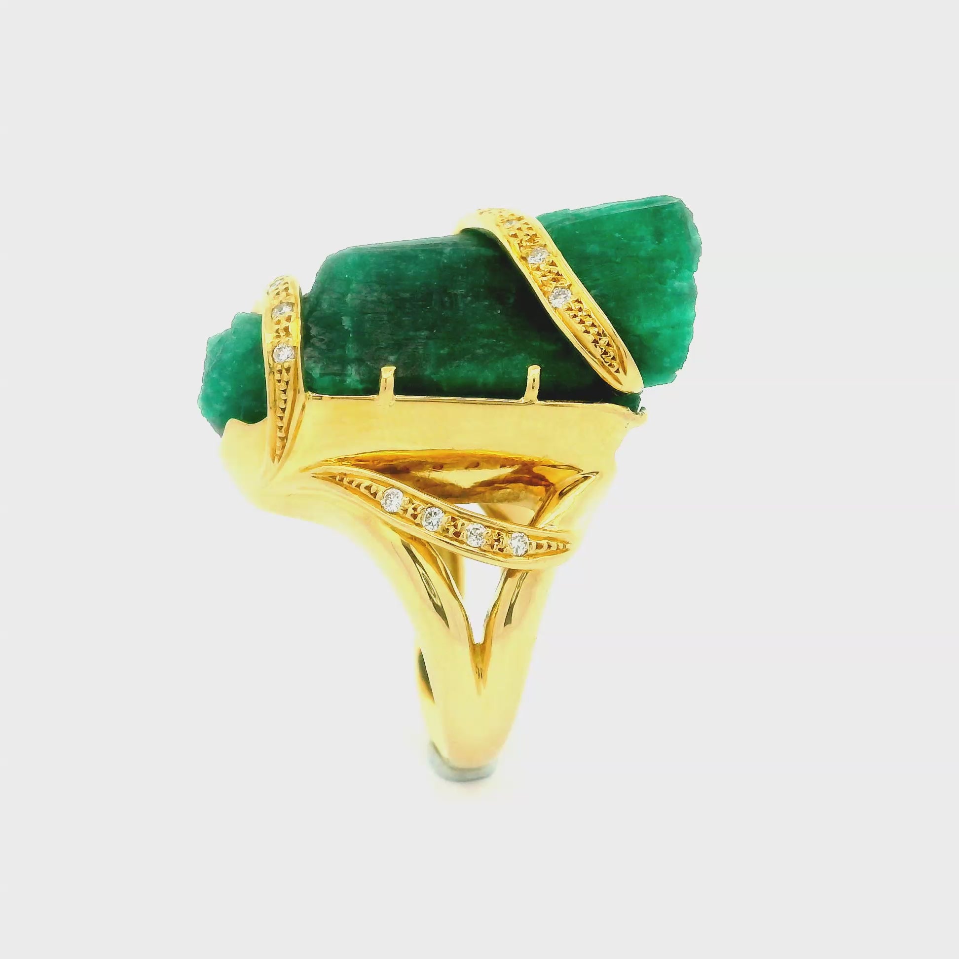 45.26 Carat Emerald-Crystal Diamond 18K Yellow Gold Cocktail Ring