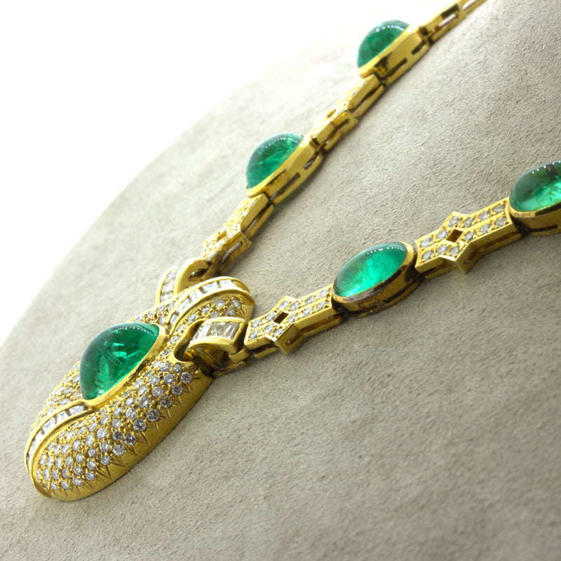 Cabochon Emerald Diamond 18k Yellow Gold Necklace