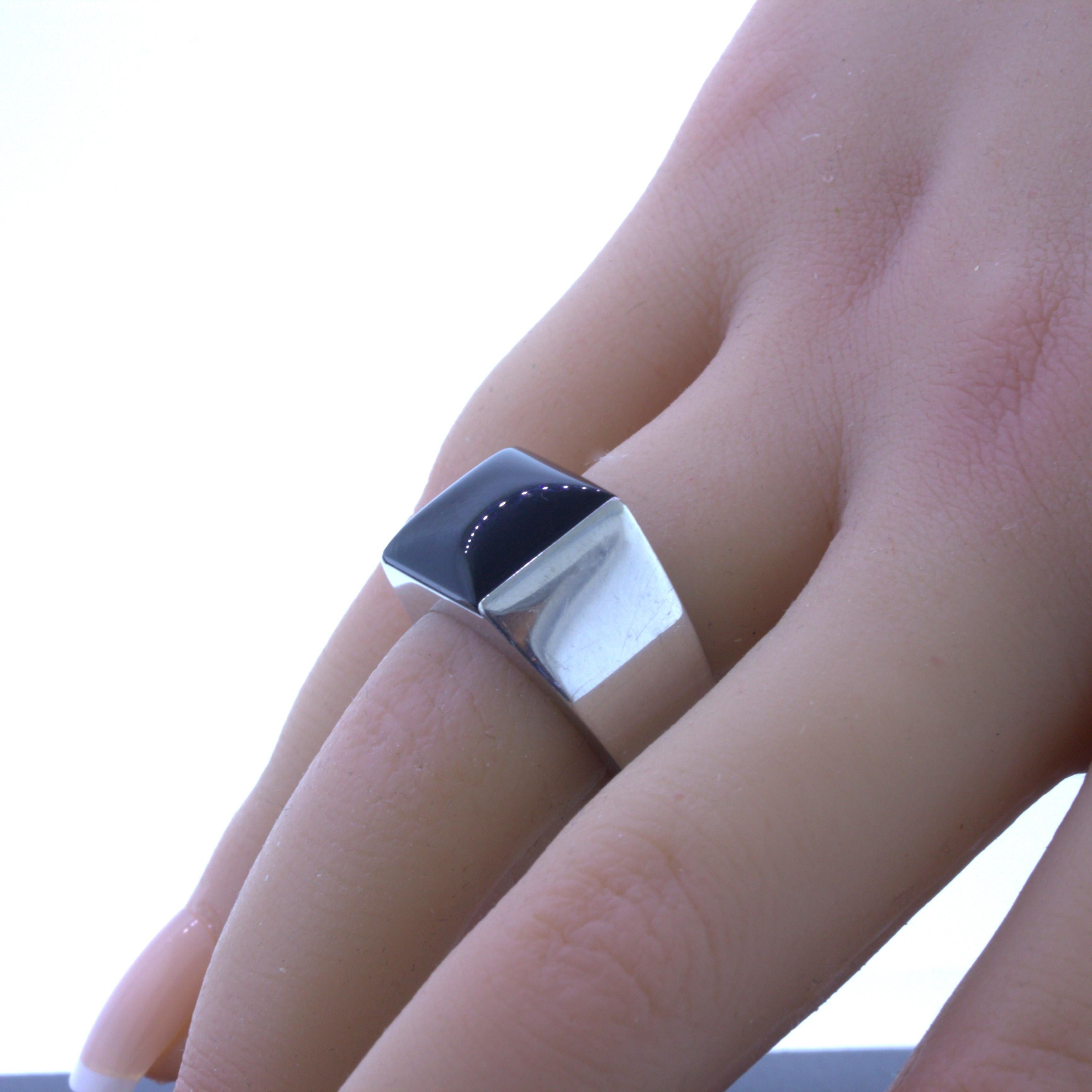 Cartier Onyx 18k White Gold Tank Ring