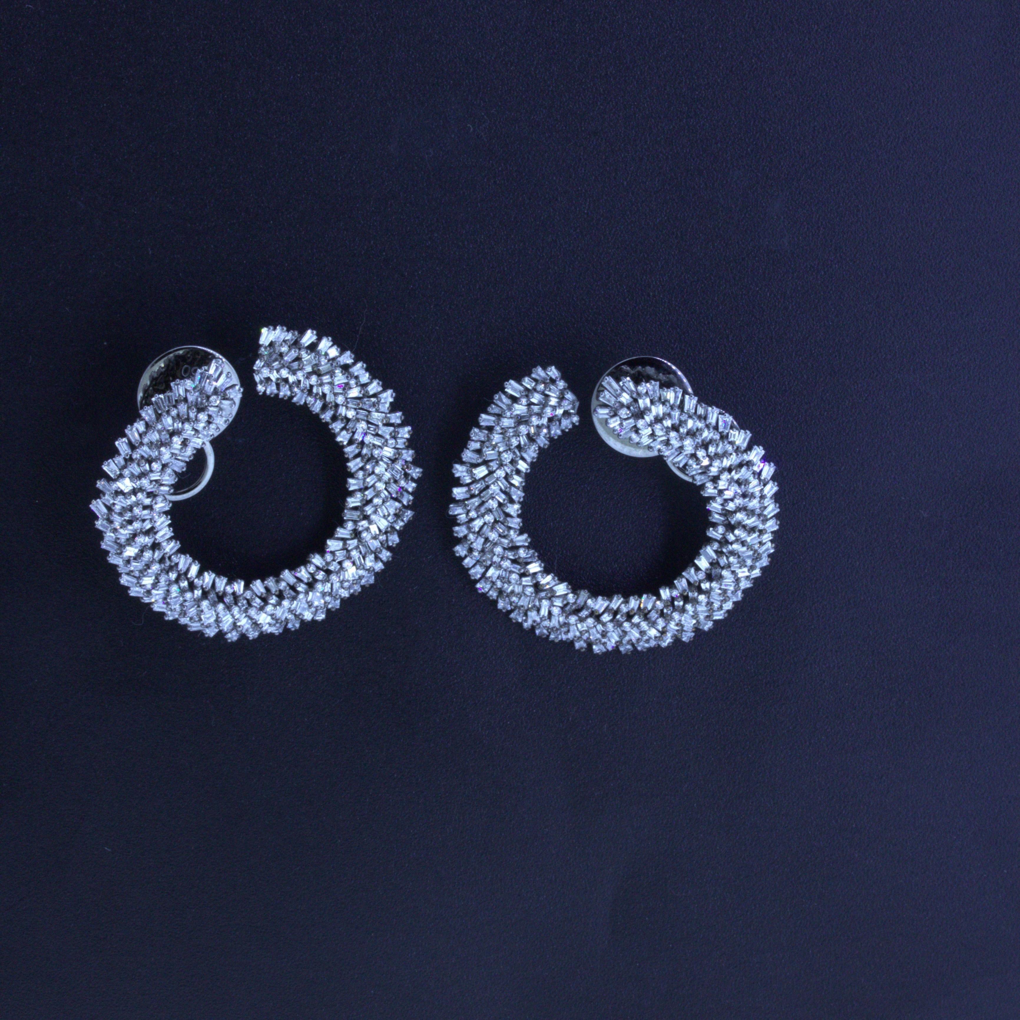 3.65CTW-DIAMOND ROUND-BAGUETTE OPEN-CIRCLE HOOP