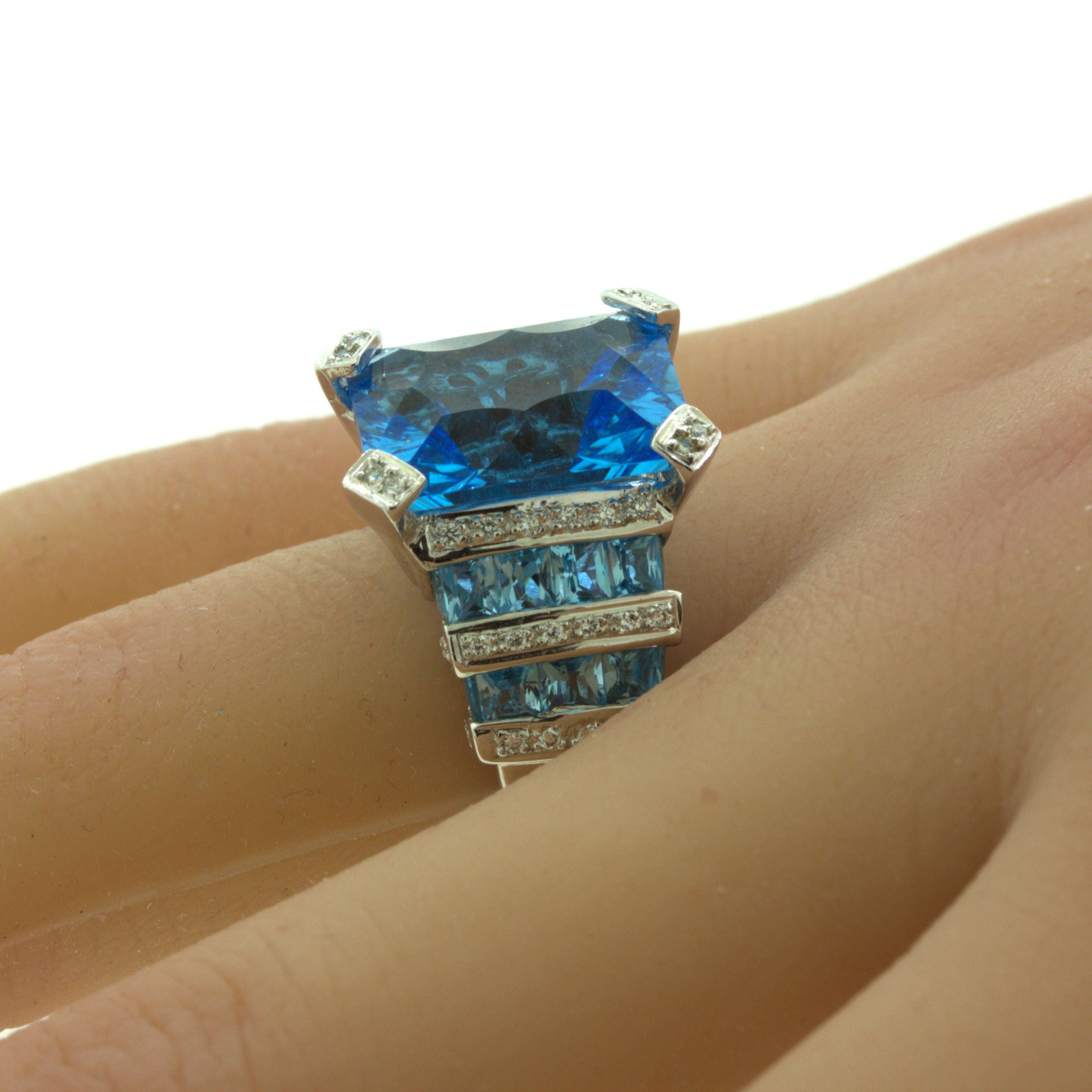 Bellarri Blue Topaz Diamond 18K White Gold Ring