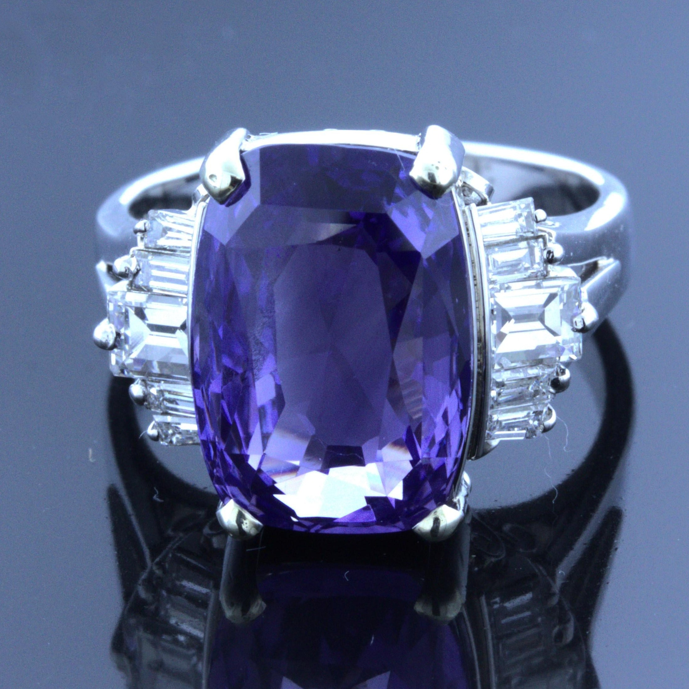 9.27 Carat Color-Change Sapphire Diamond Platinum Ring, GIA Certified