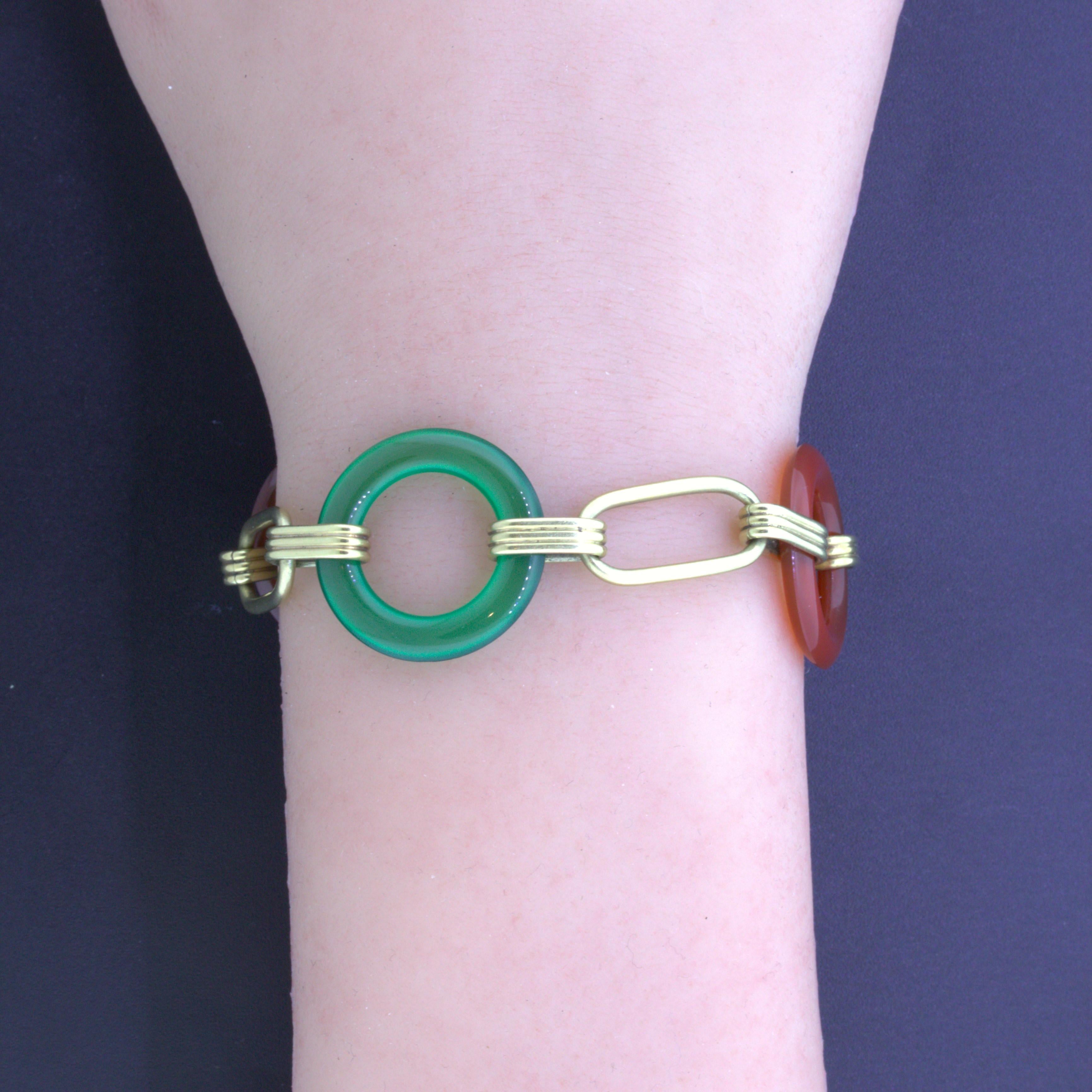 Retro Carnelian & Chalcedony 14k Yellow Gold Link Bracelet