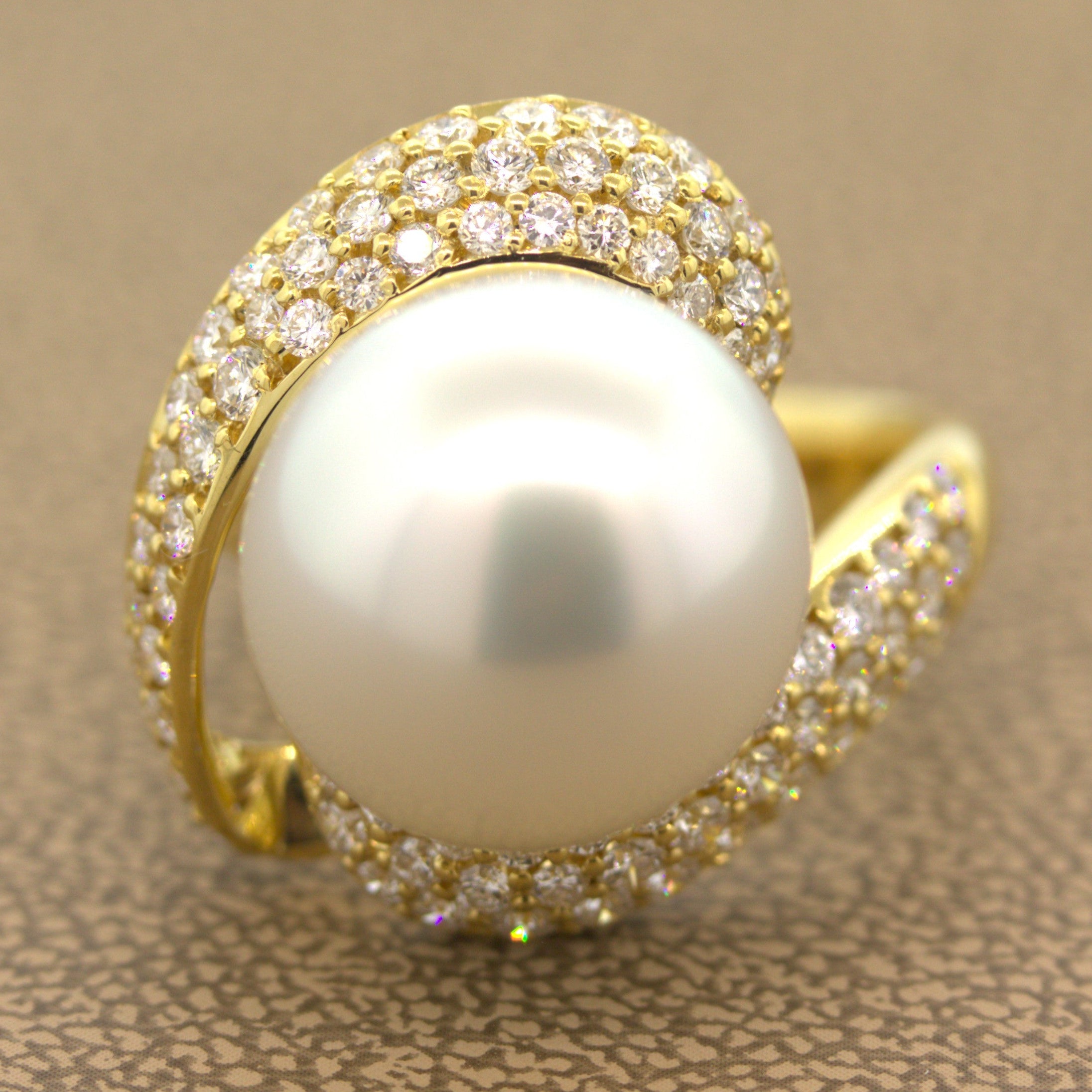 14mm South Sea Pearl Diamond Gold Ring