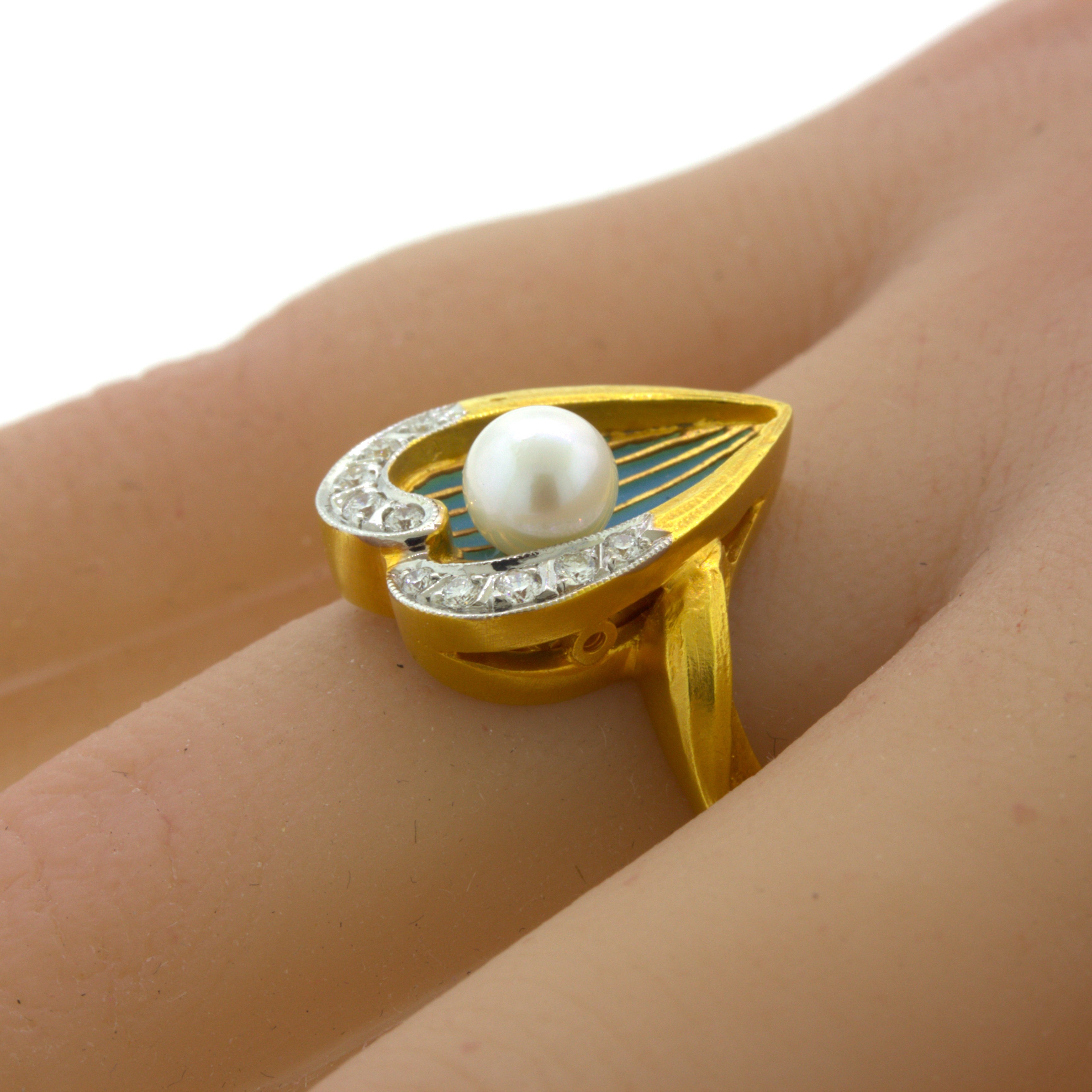 Masriera Diamond Pliqué-a-Jour Enamel Pearl 18K Yellow Gold Ring