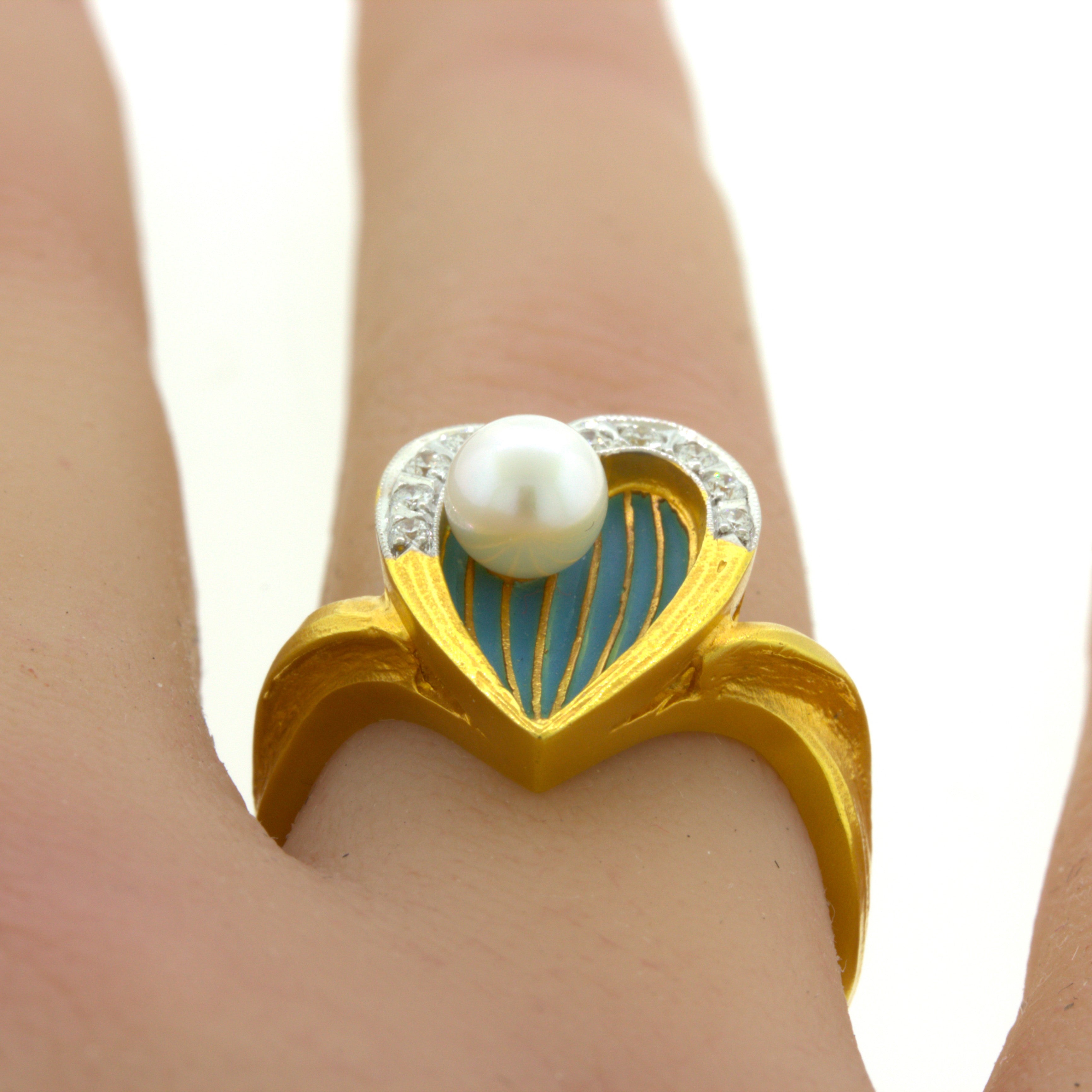 Masriera Diamond Pliqué-a-Jour Enamel Pearl 18K Yellow Gold Ring