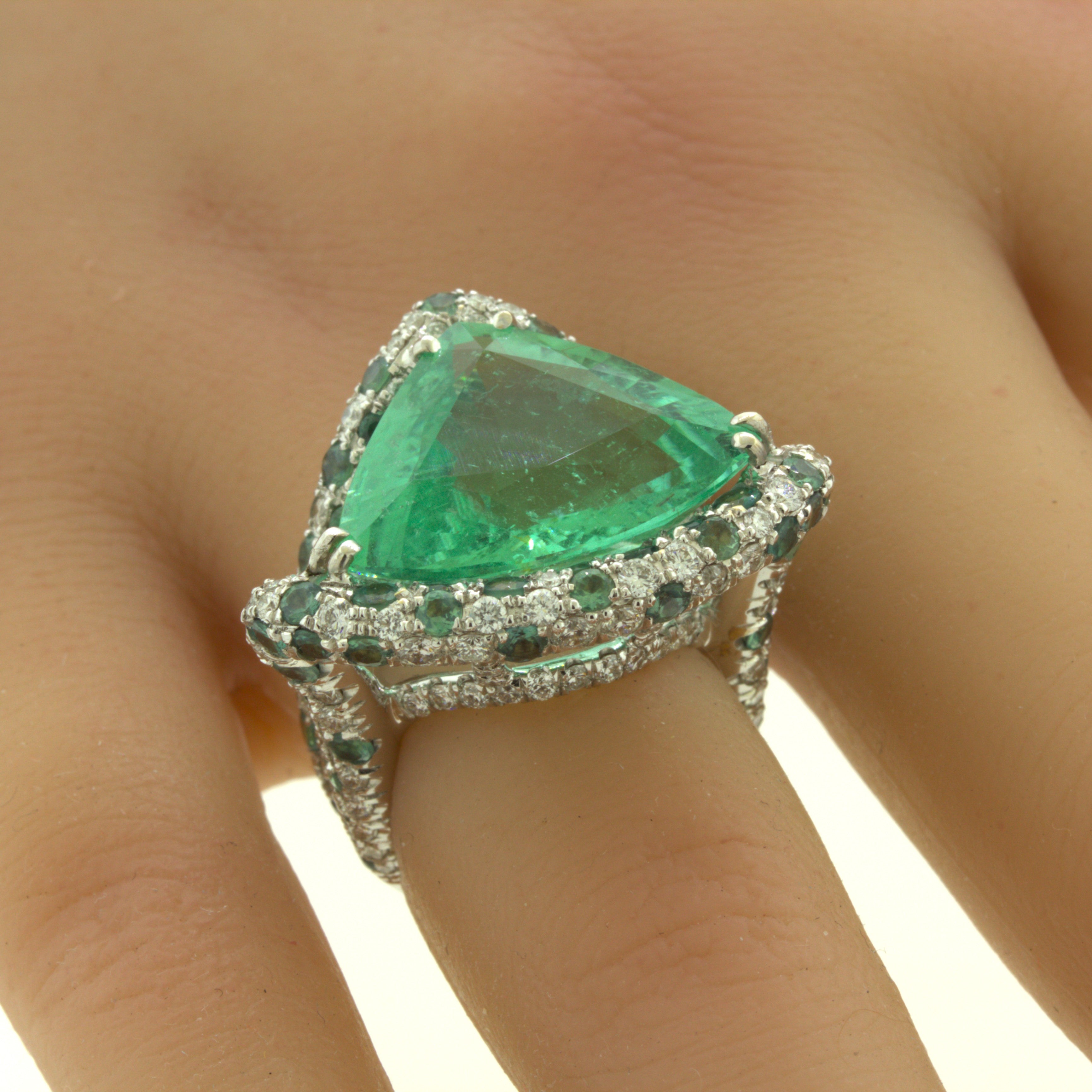 28.41 Carat Paraiba Tourmaline Diamond Alexandrite 18K White Gold Cocktail Ring