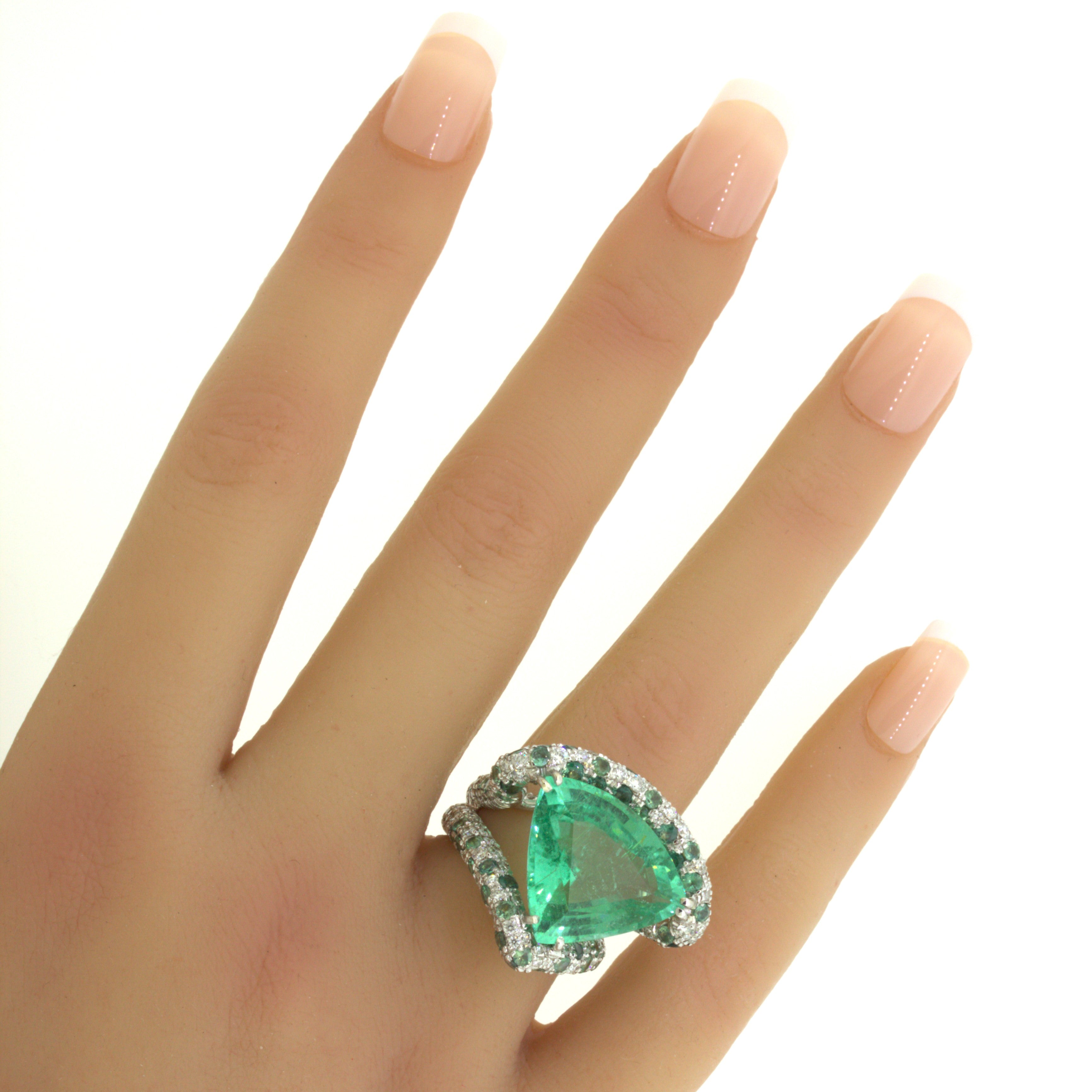 28.41 Carat Paraiba Tourmaline Diamond Alexandrite 18K White Gold Cocktail Ring