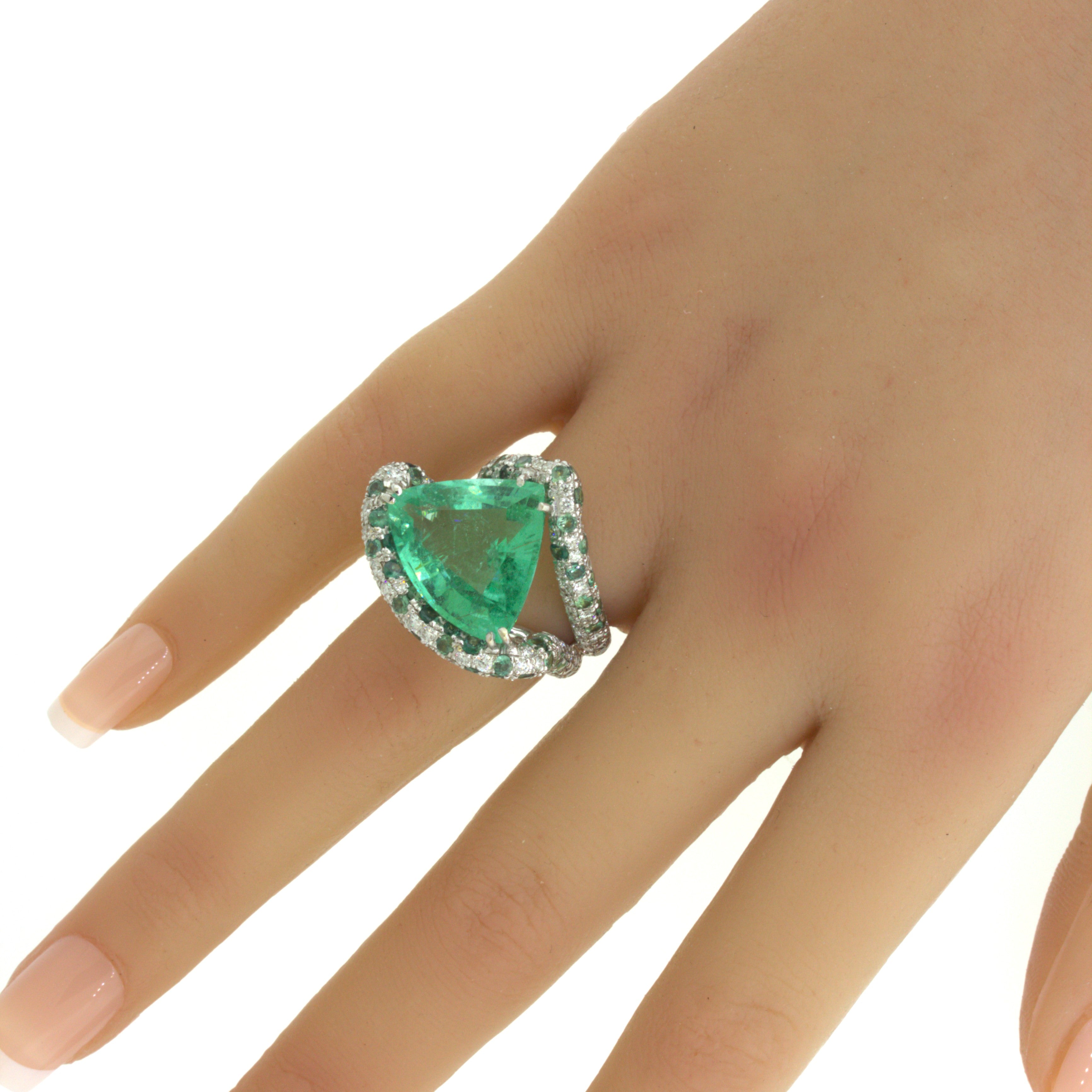 28.41 Carat Paraiba Tourmaline Diamond Alexandrite 18K White Gold Cocktail Ring