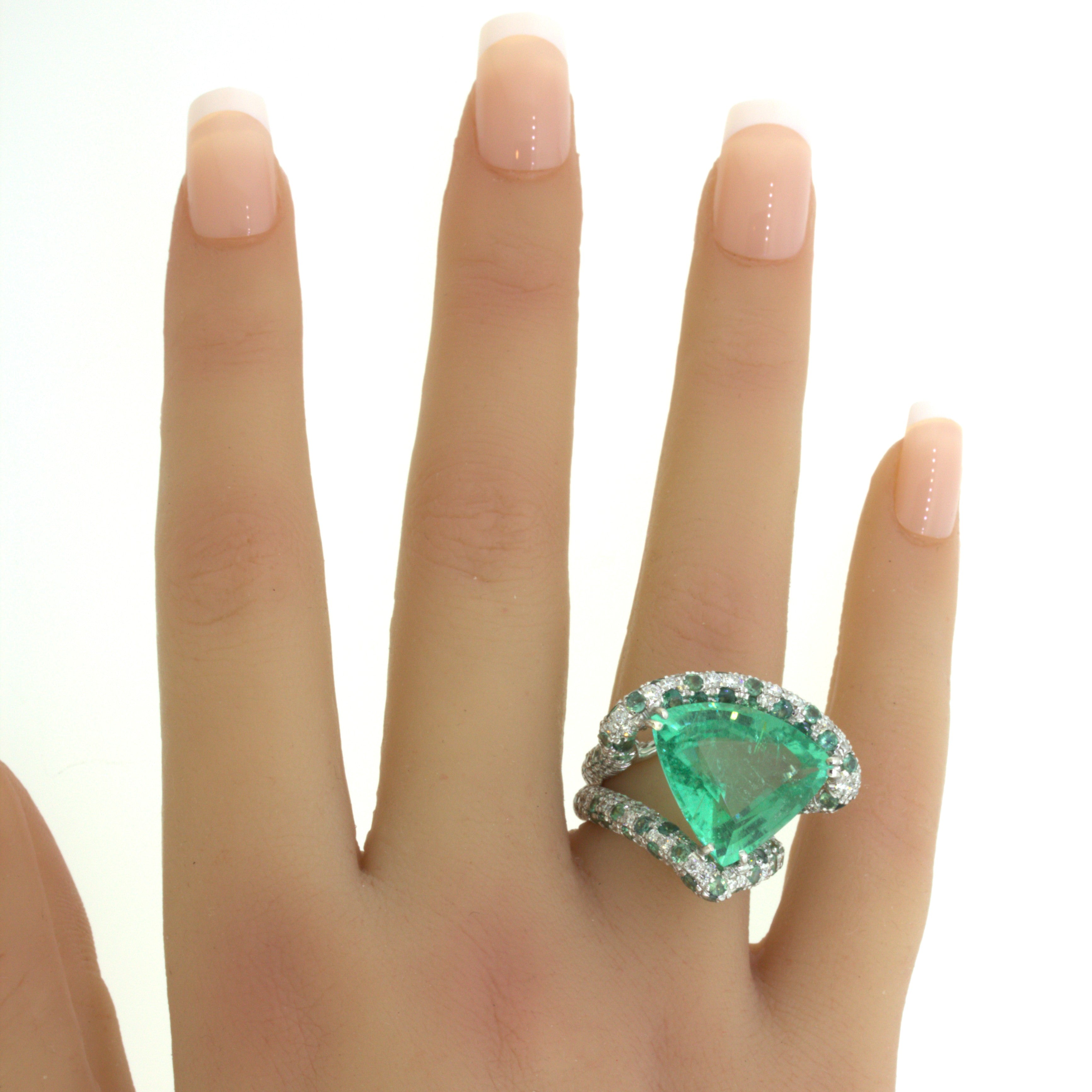 28.41 Carat Paraiba Tourmaline Diamond Alexandrite 18K White Gold Cocktail Ring