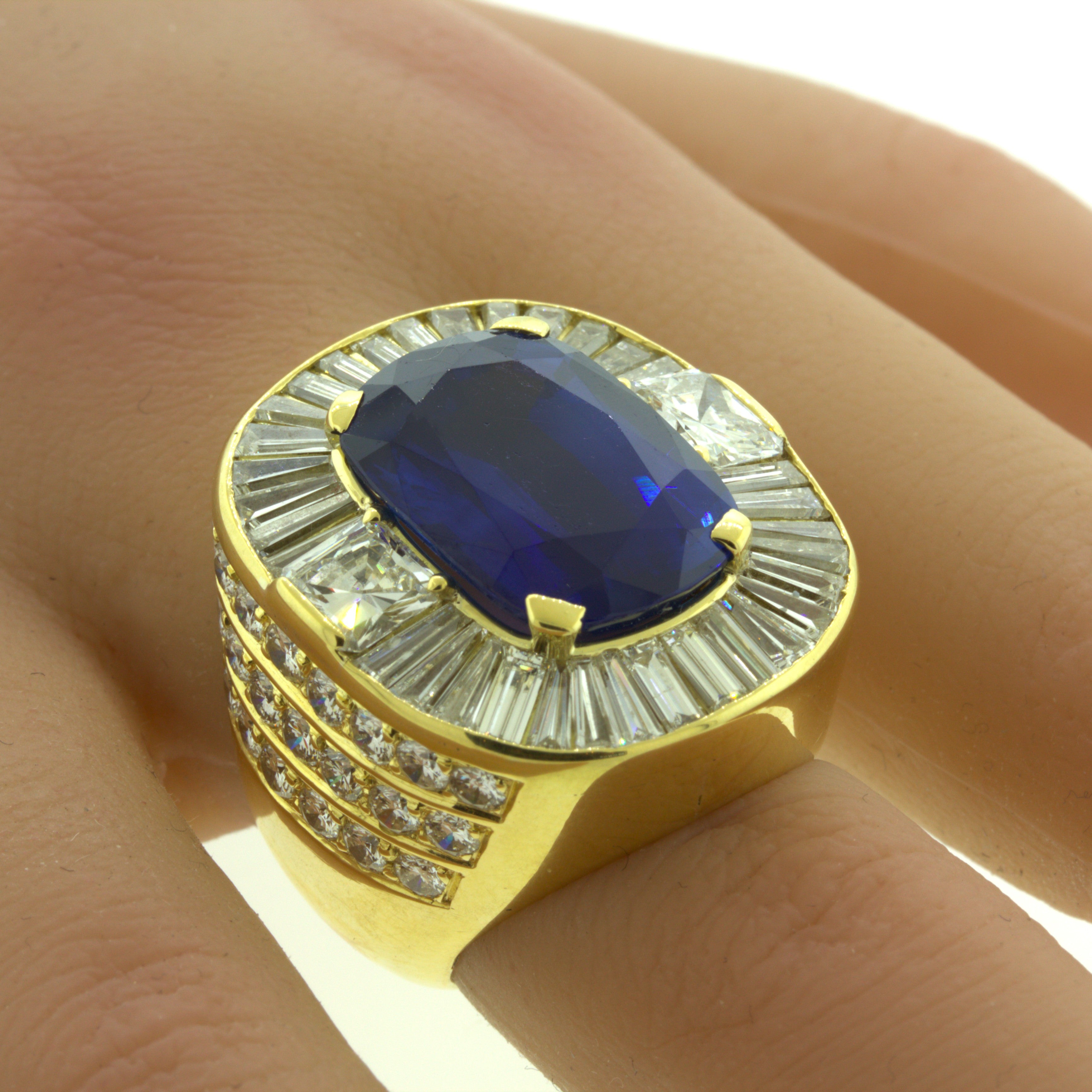 19.36 Carat Ceylon Sapphire Diamond 18K Yellow Gold Cocktail Ring, GIA Certified