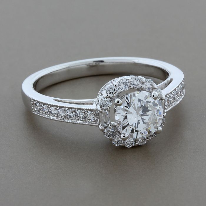 Round Diamond Gold Engagement Ring