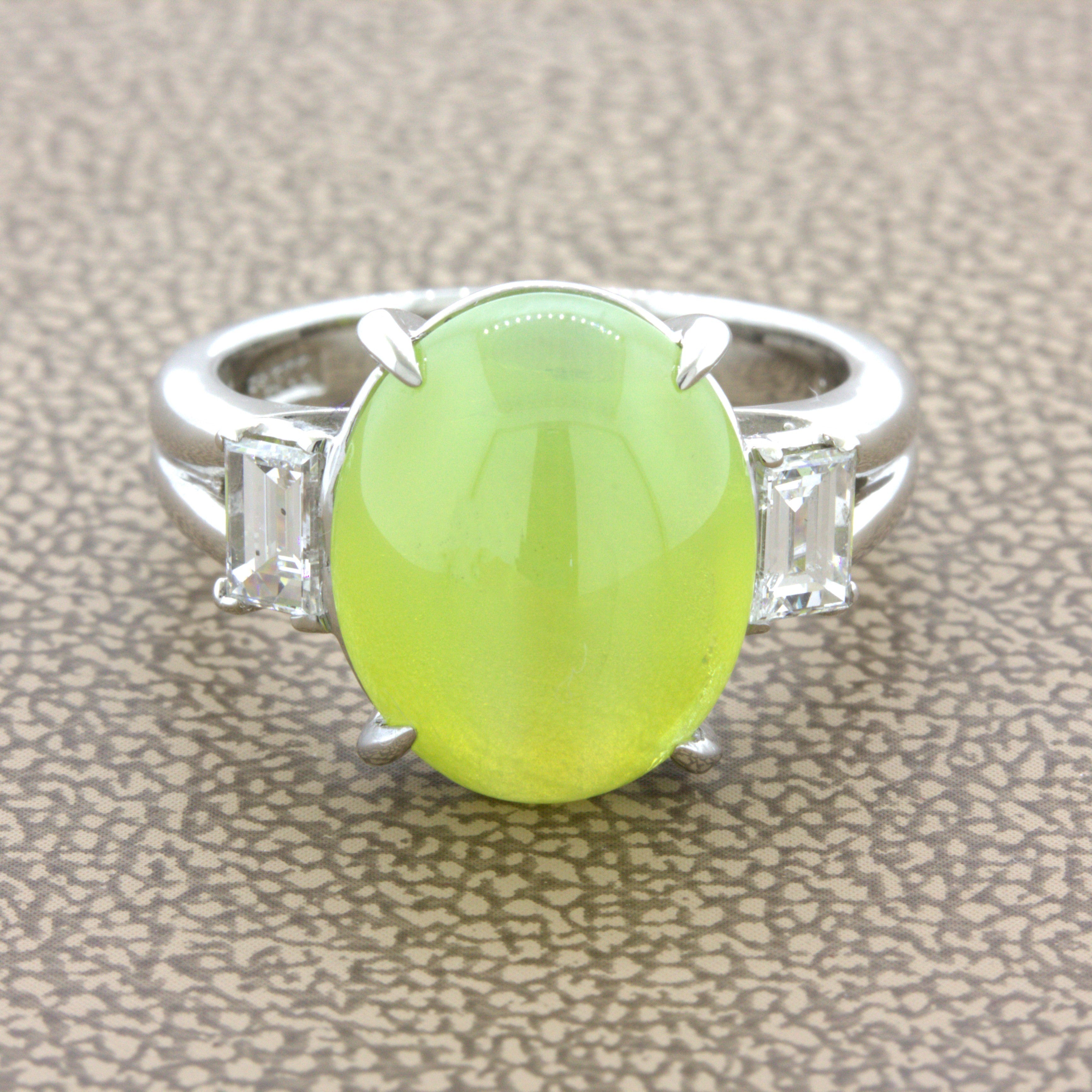 8.27 Carat Cats Eye Chrysoberyl Diamond 3-Stone Platinum Ring