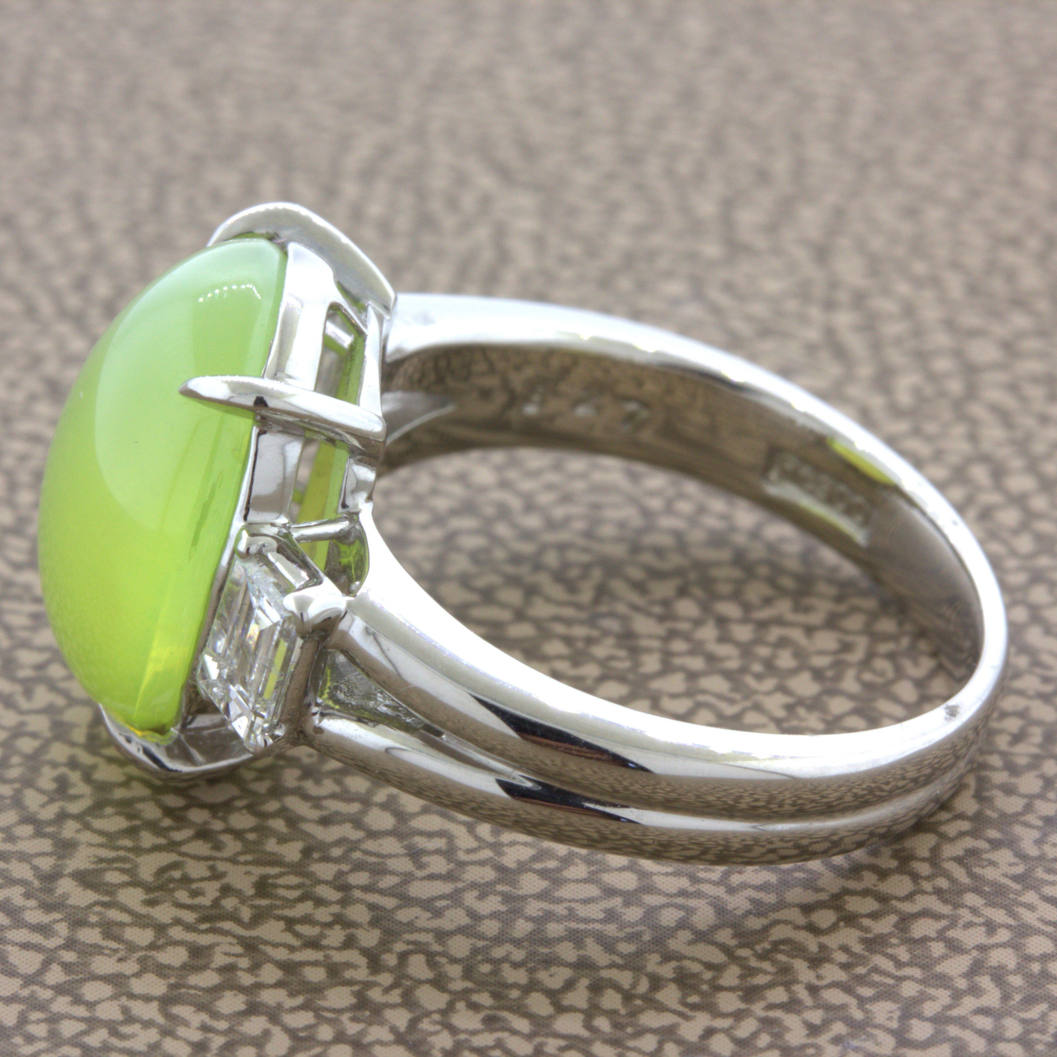 8.27 Carat Cats Eye Chrysoberyl Diamond 3-Stone Platinum Ring