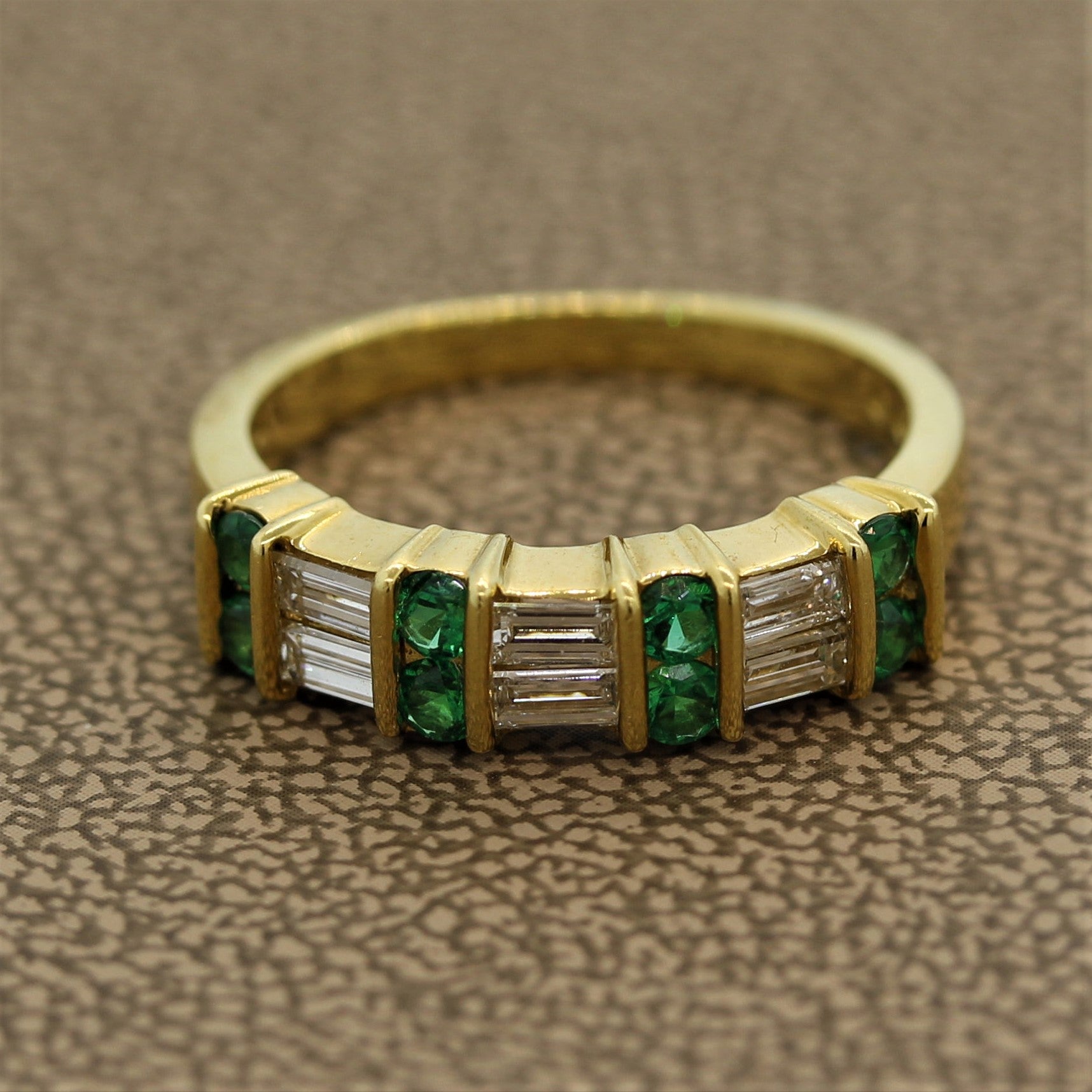 Gemlok Diamond Emerald Gold Band Ring