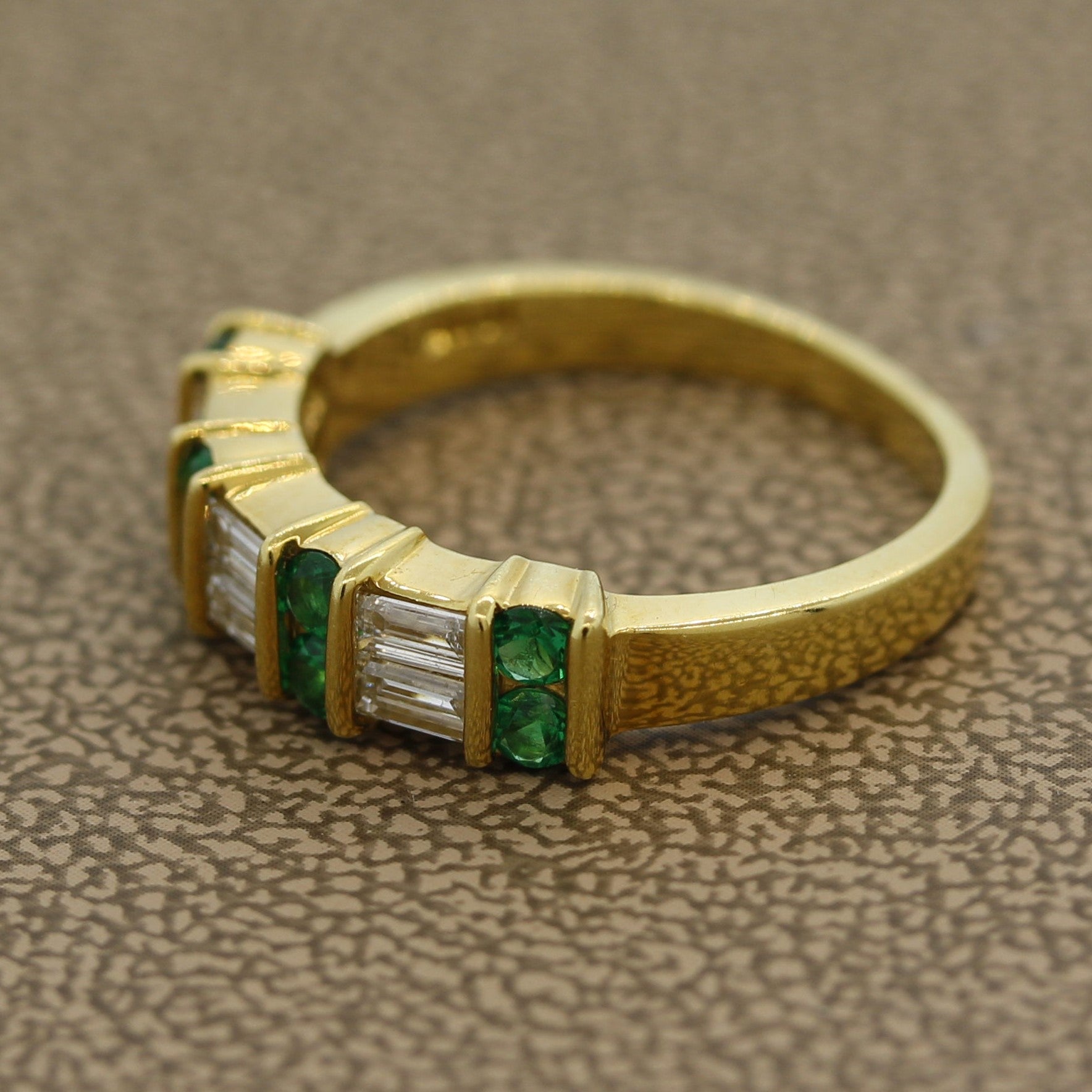 Gemlok Diamond Emerald Gold Band Ring