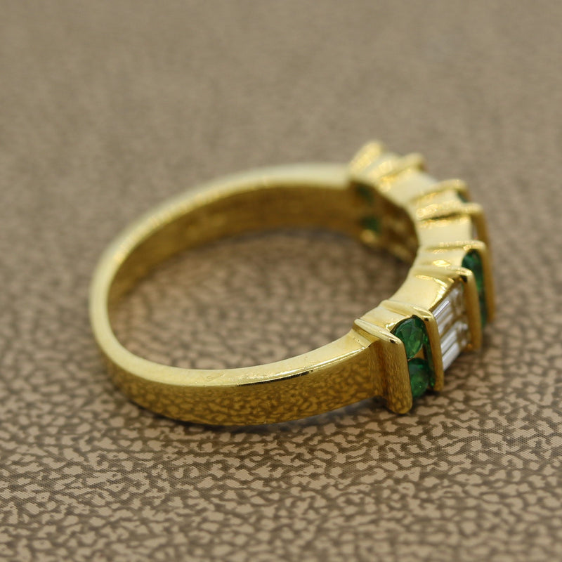 Gemlok Diamond Emerald Gold Band Ring