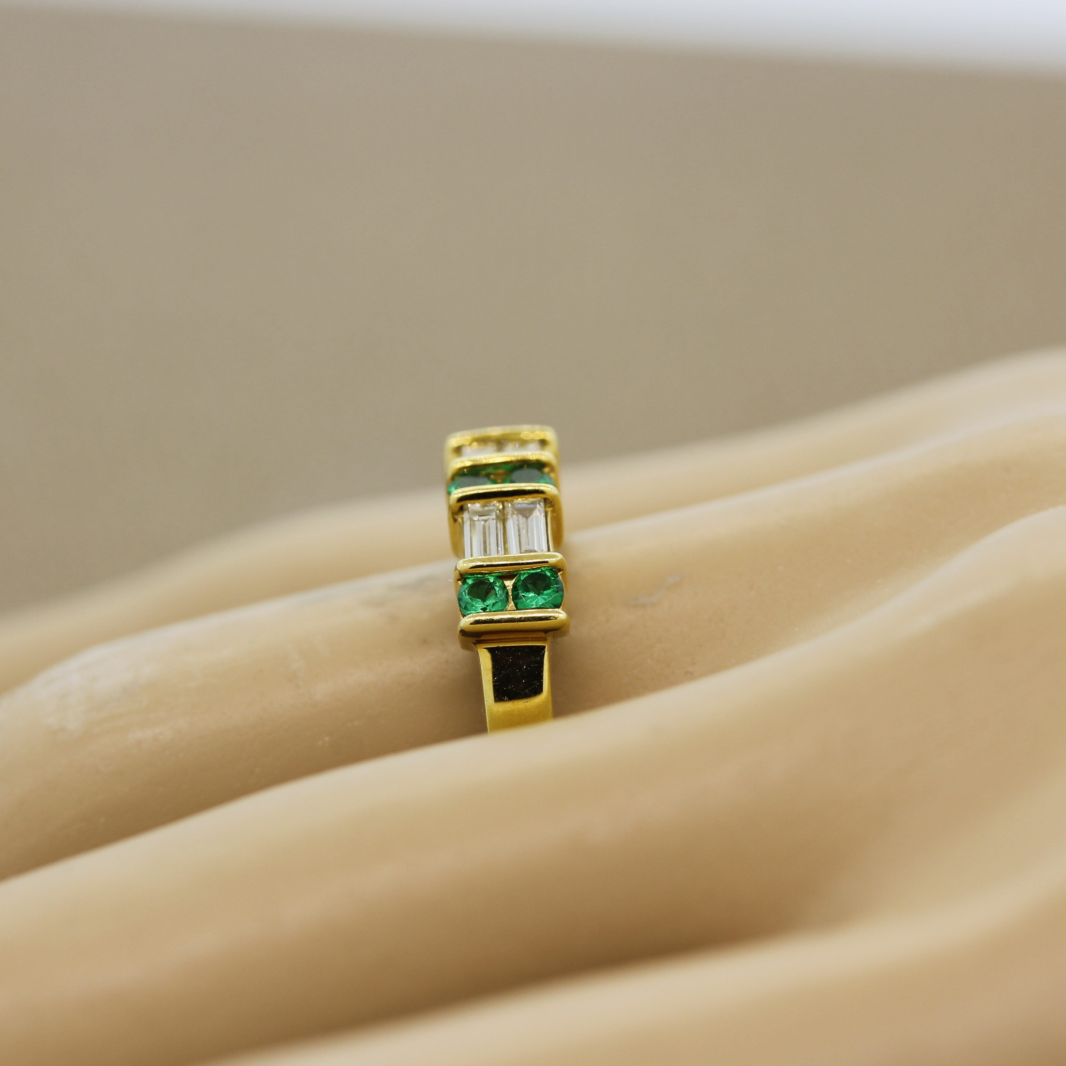 Gemlok Diamond Emerald Gold Band Ring