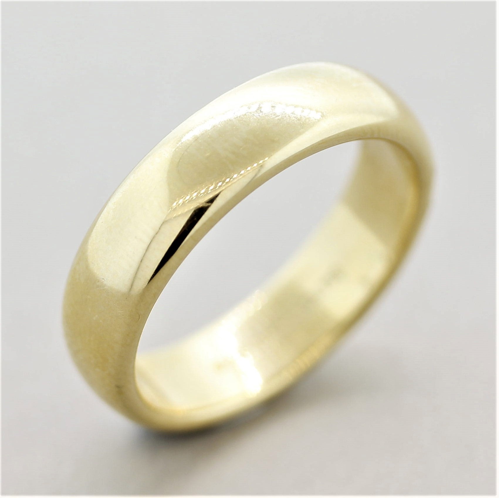 Tiffany & Co. Men’s Gold Wedding Ring Band