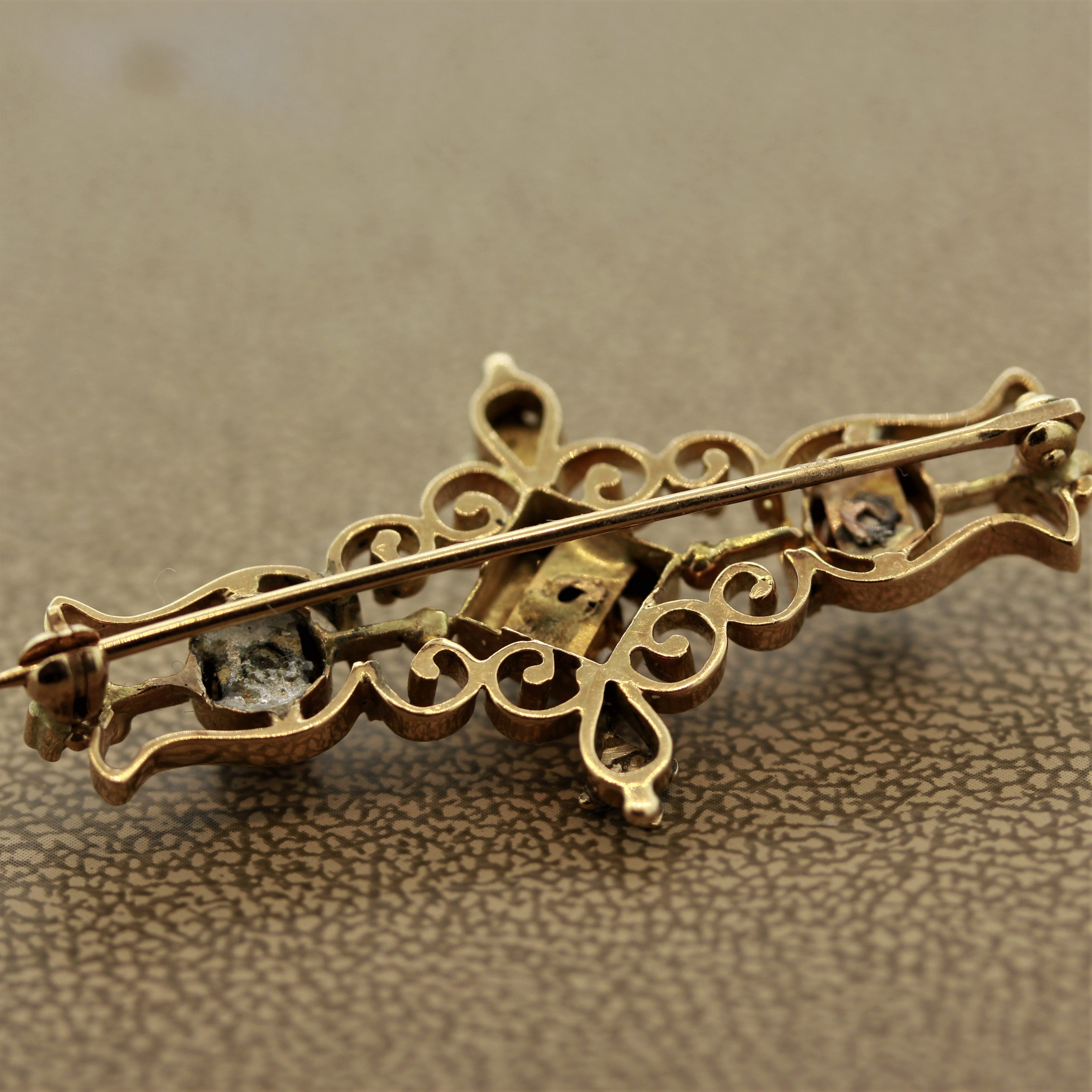 Victorian Diamond Gold Pin Brooch