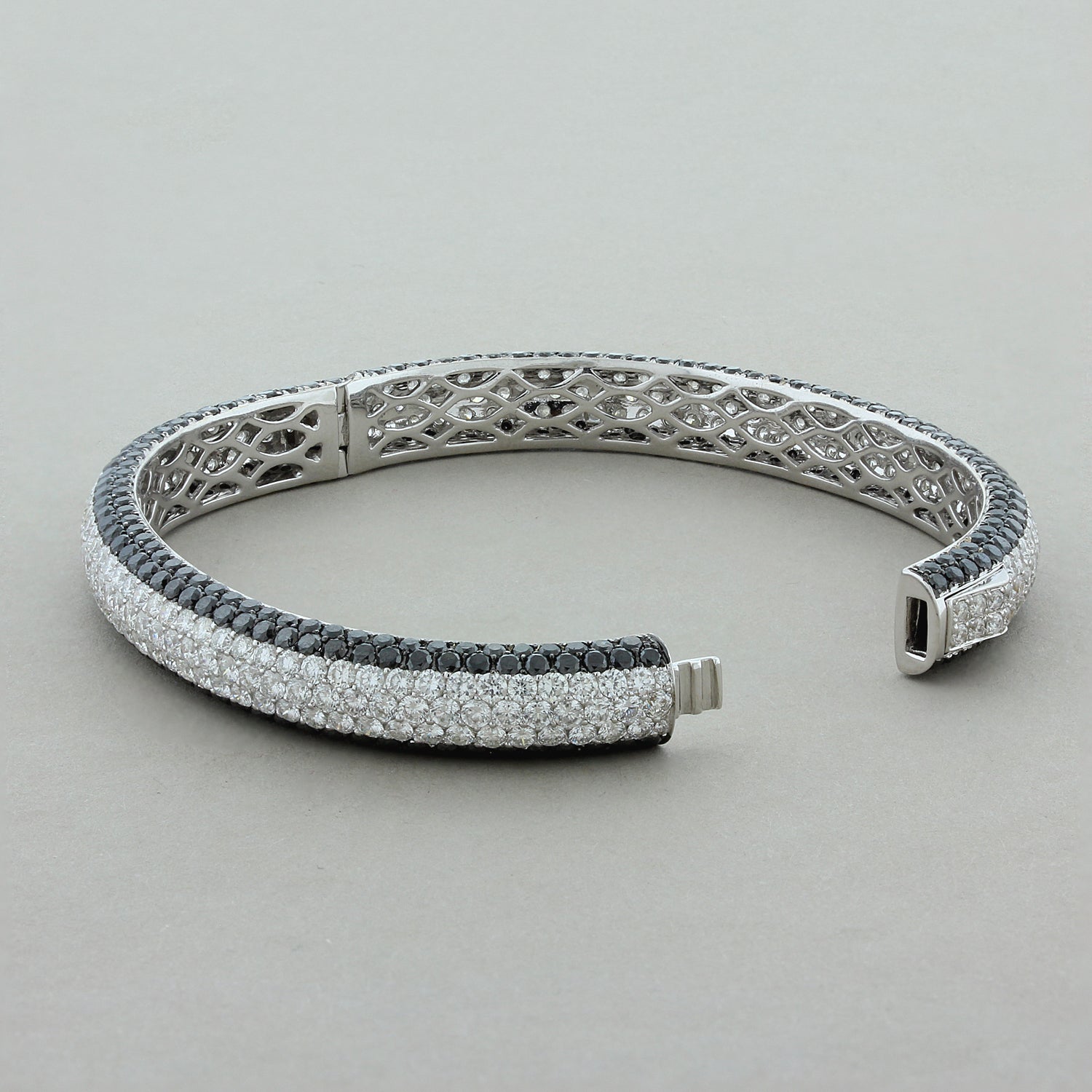 White and Black Diamond Pavé Gold Eternity Bracelet