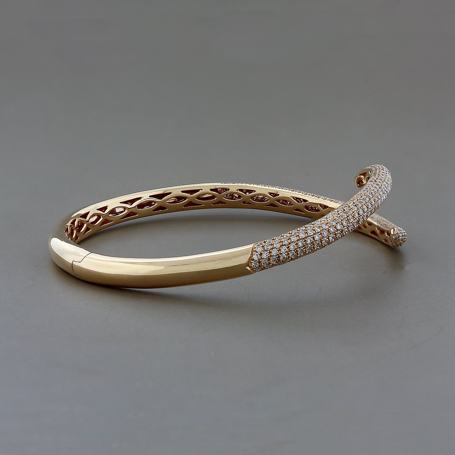 Pave Round Diamond Tail Cuff Bracelet 18K Rose Gold