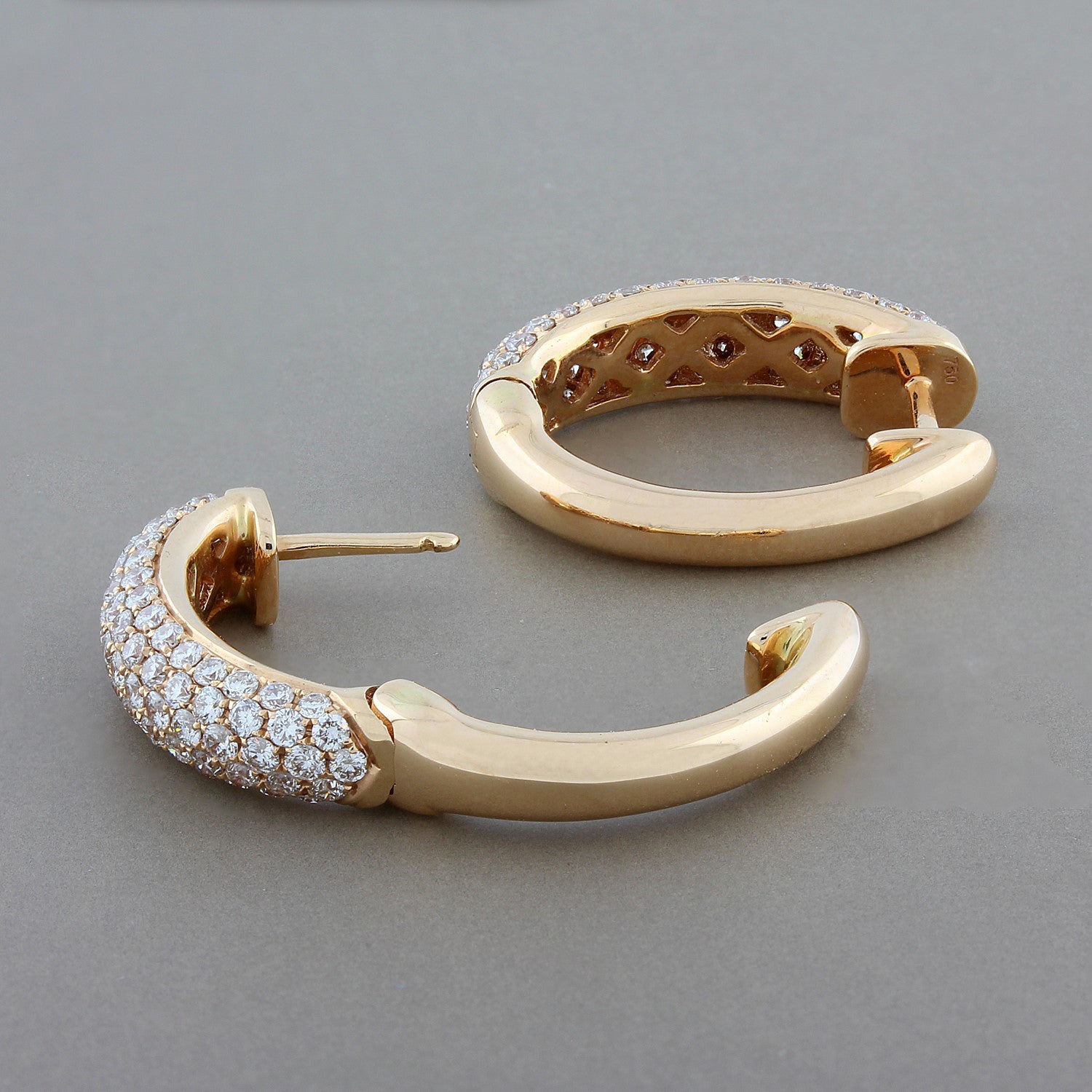 Diamond Gold Oval Hoop Earrings