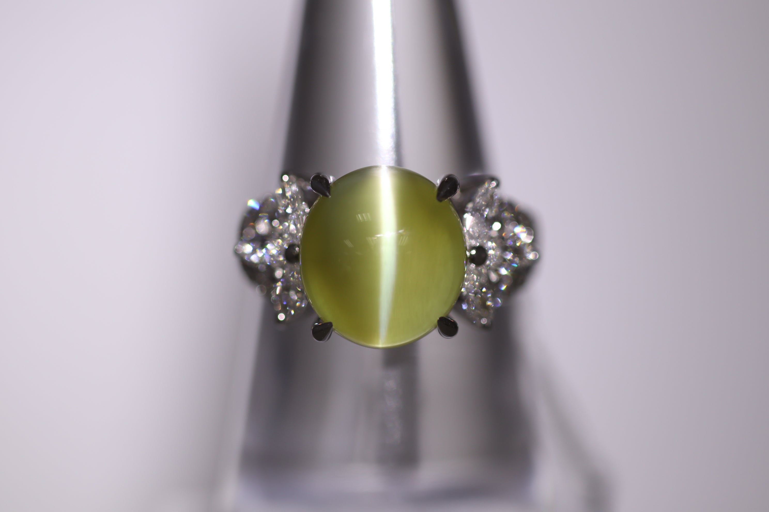 Gem Cats-Eye Chrysoberyl Diamond Platinum Ring