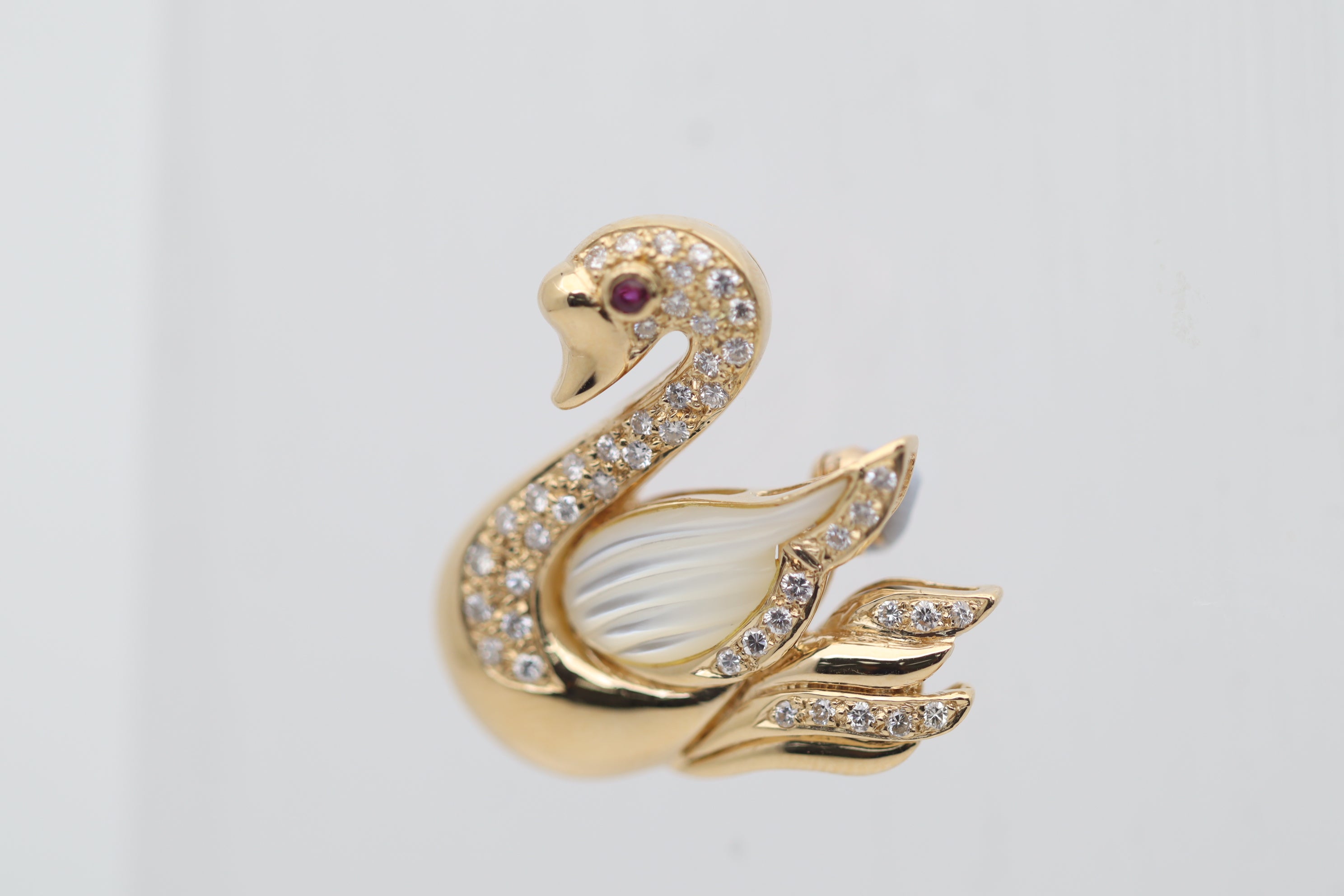 Diamond Ruby Mother-of-Pearl Gold Swan Brooch Pin