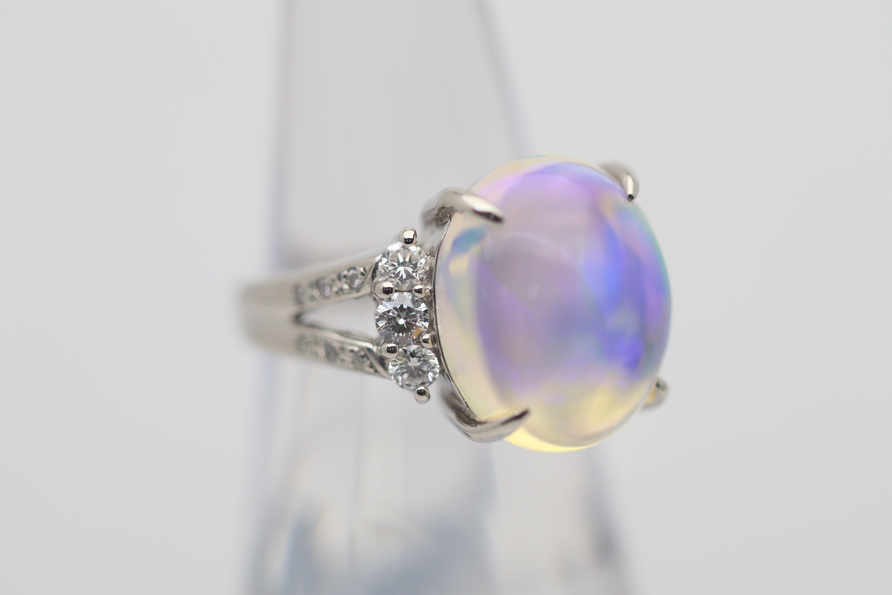 7.67 Carat Australian Crystal Opal Diamond Platinum Ring