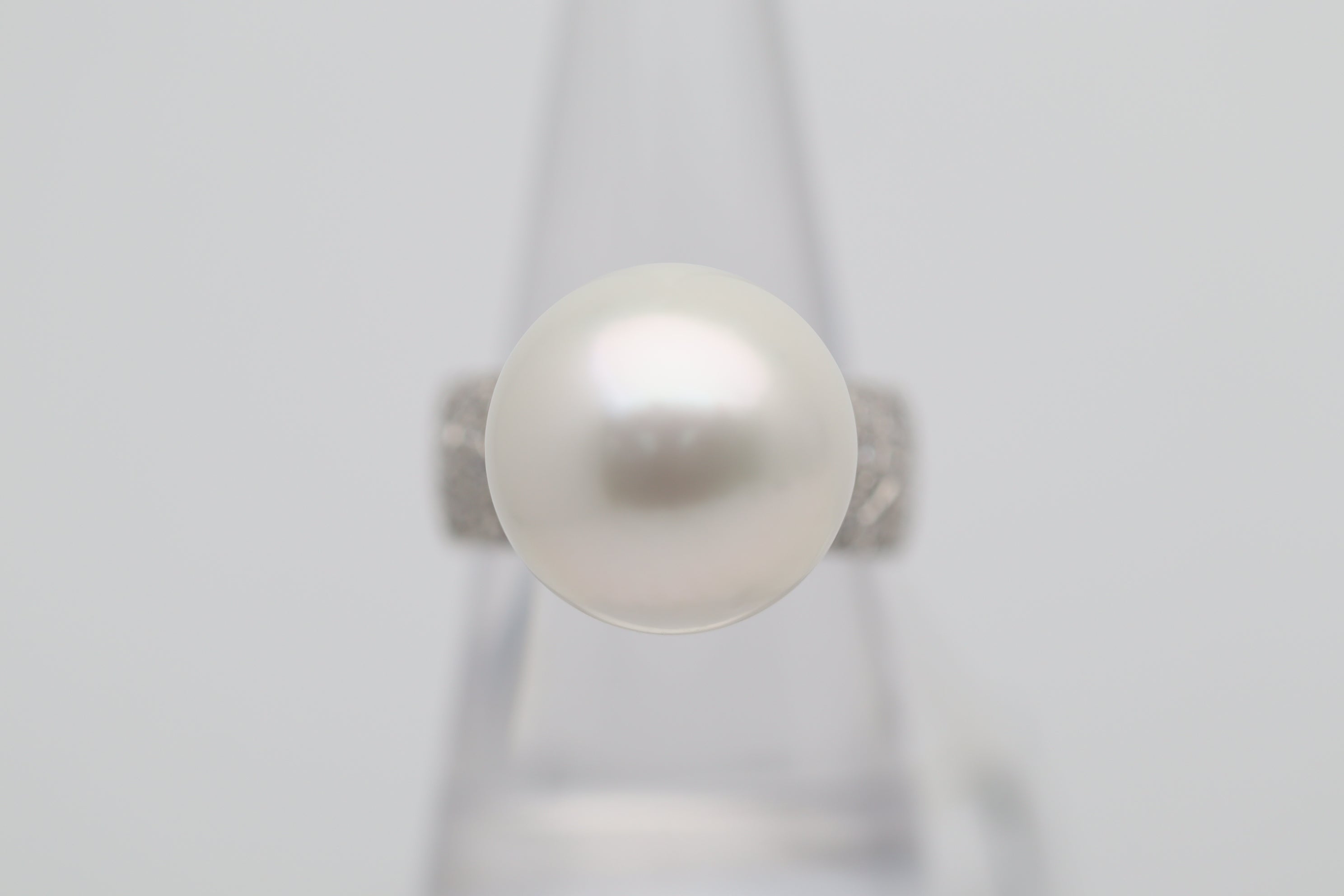 16mm South Sea Pearl Diamond Platinum Ring