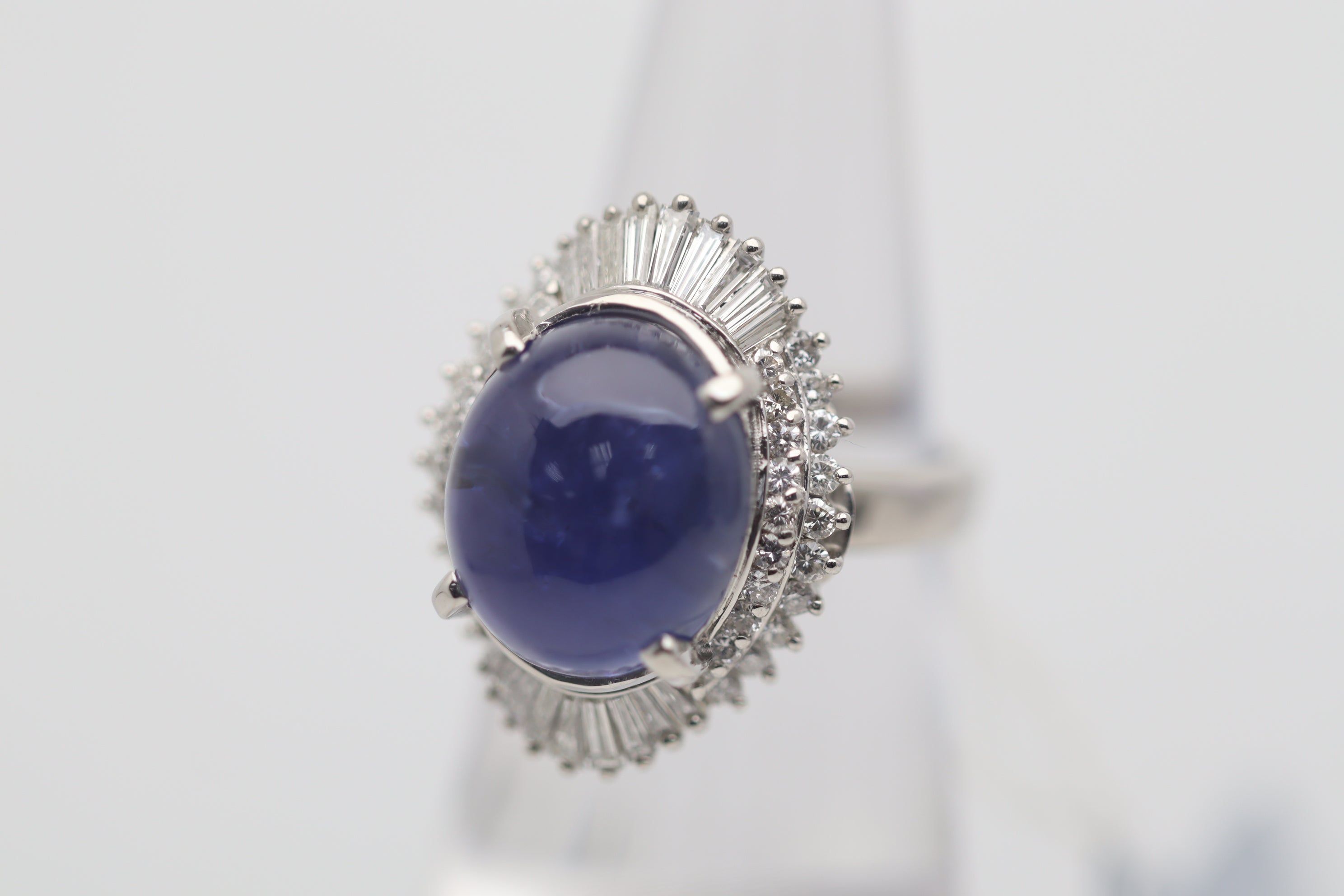 10.50 Carat Color-Change Star Sapphire Diamond Platinum Ring