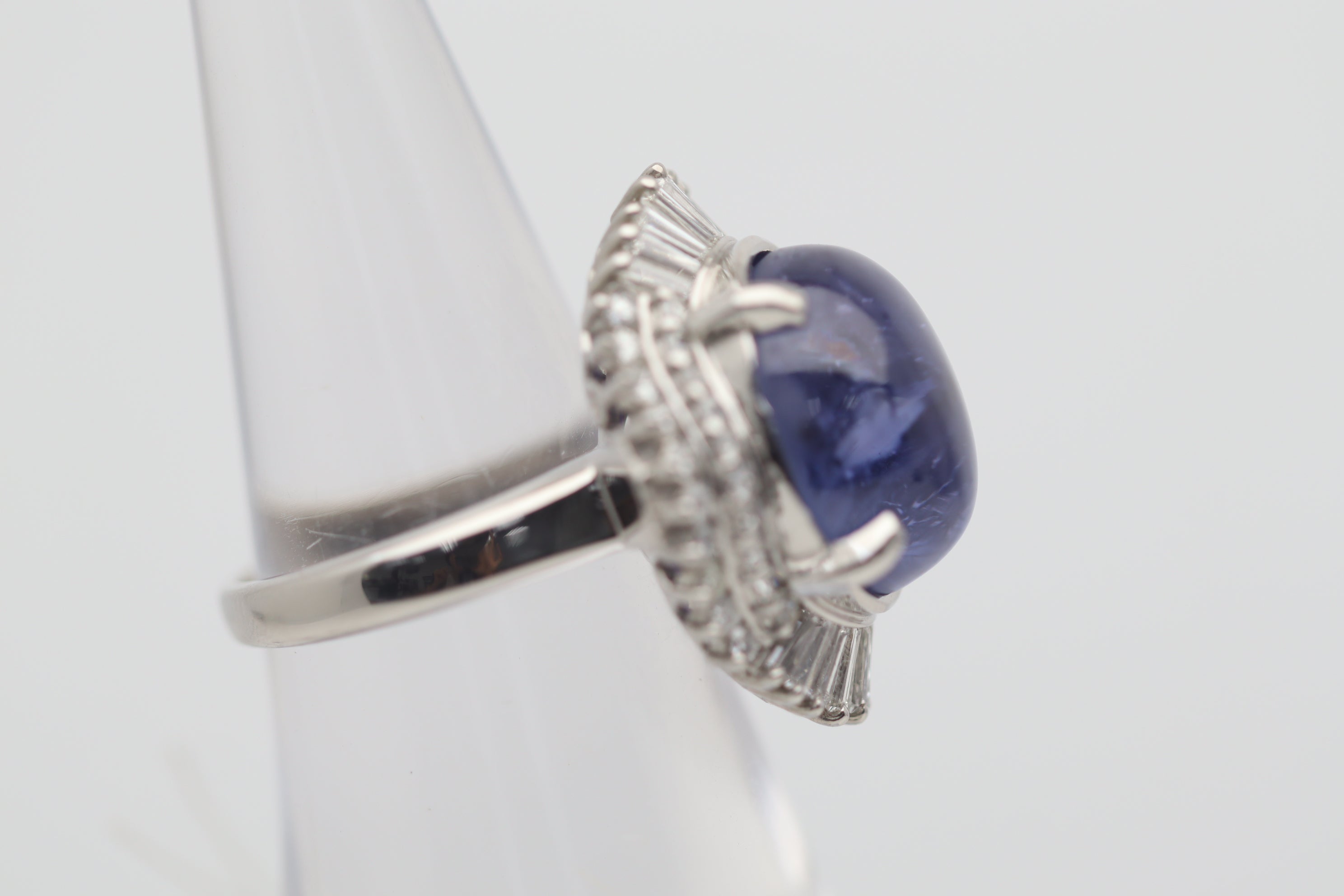 10.50 Carat Color-Change Star Sapphire Diamond Platinum Ring