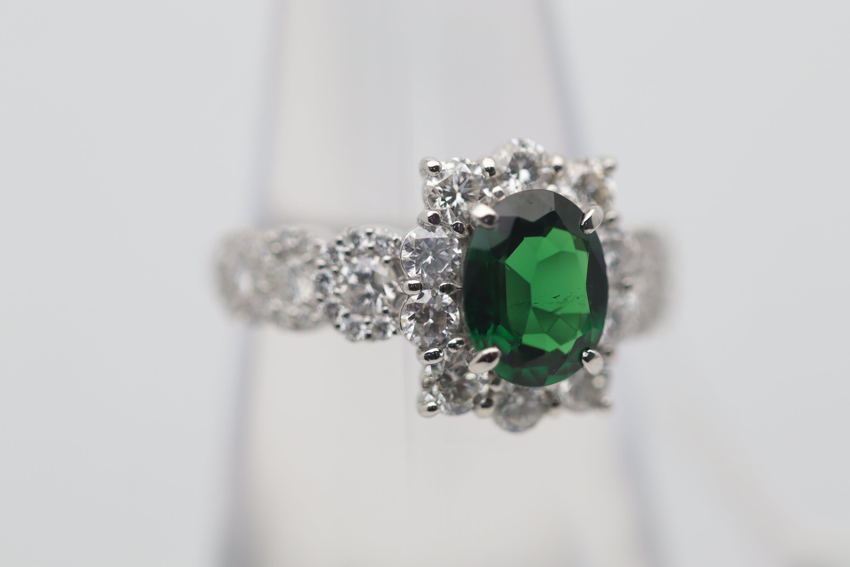 1.39 Carat Tsavorite Diamond Platinum Ring