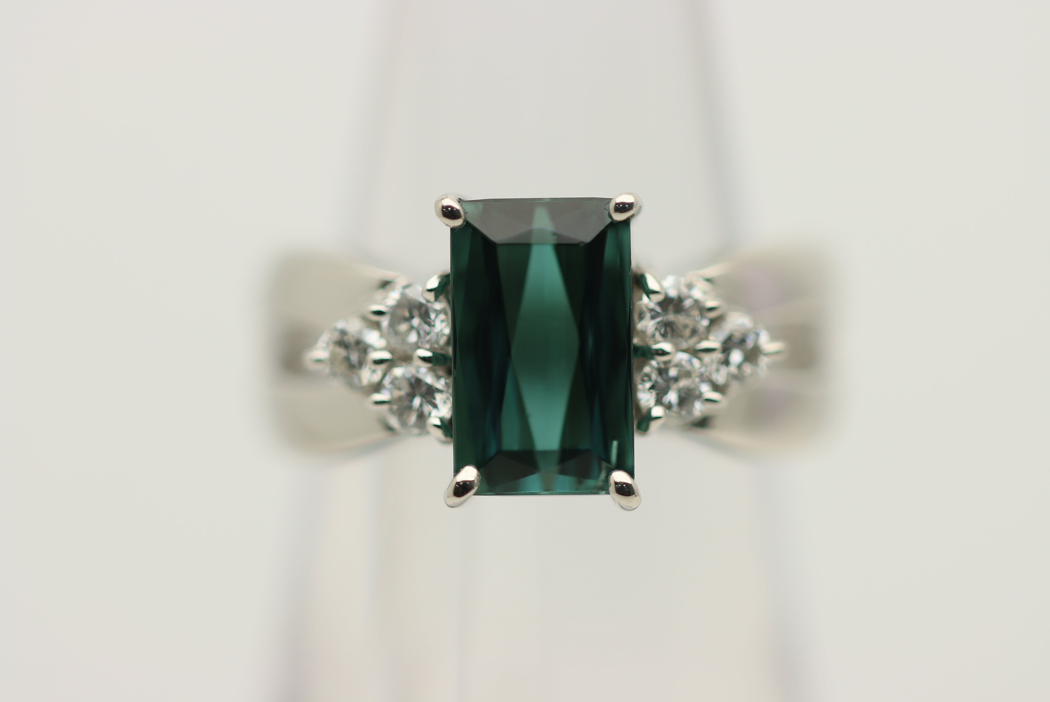 2.52 Carat Indicolite Tourmaline Diamond Split-Band Platinum Ring