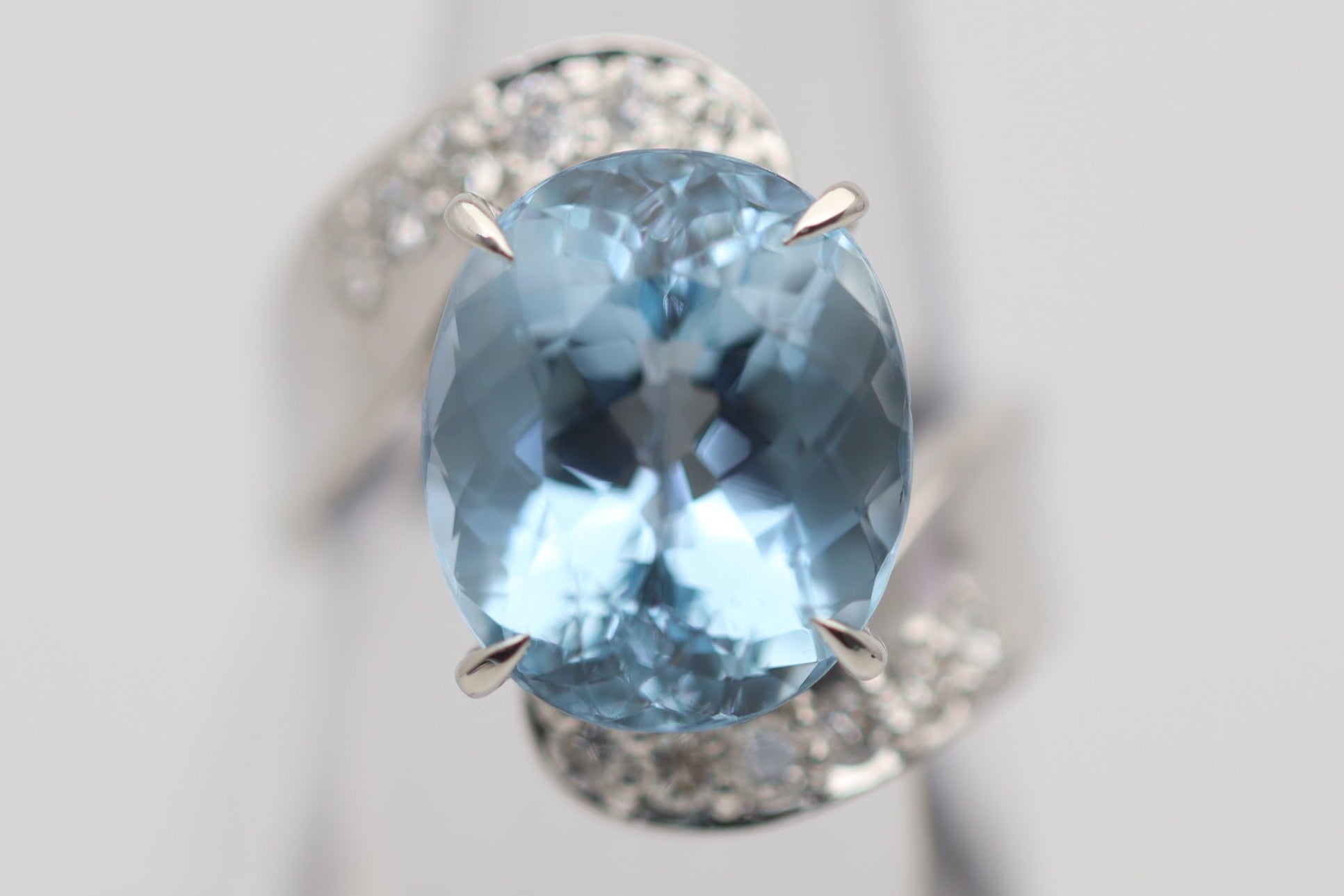 9.24 Carat Aquamarine Diamond Platinum Ring