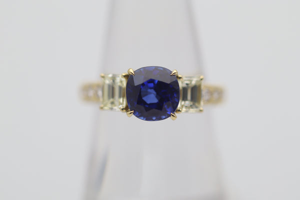 Gem Blue Sapphire Diamond Gold Ring