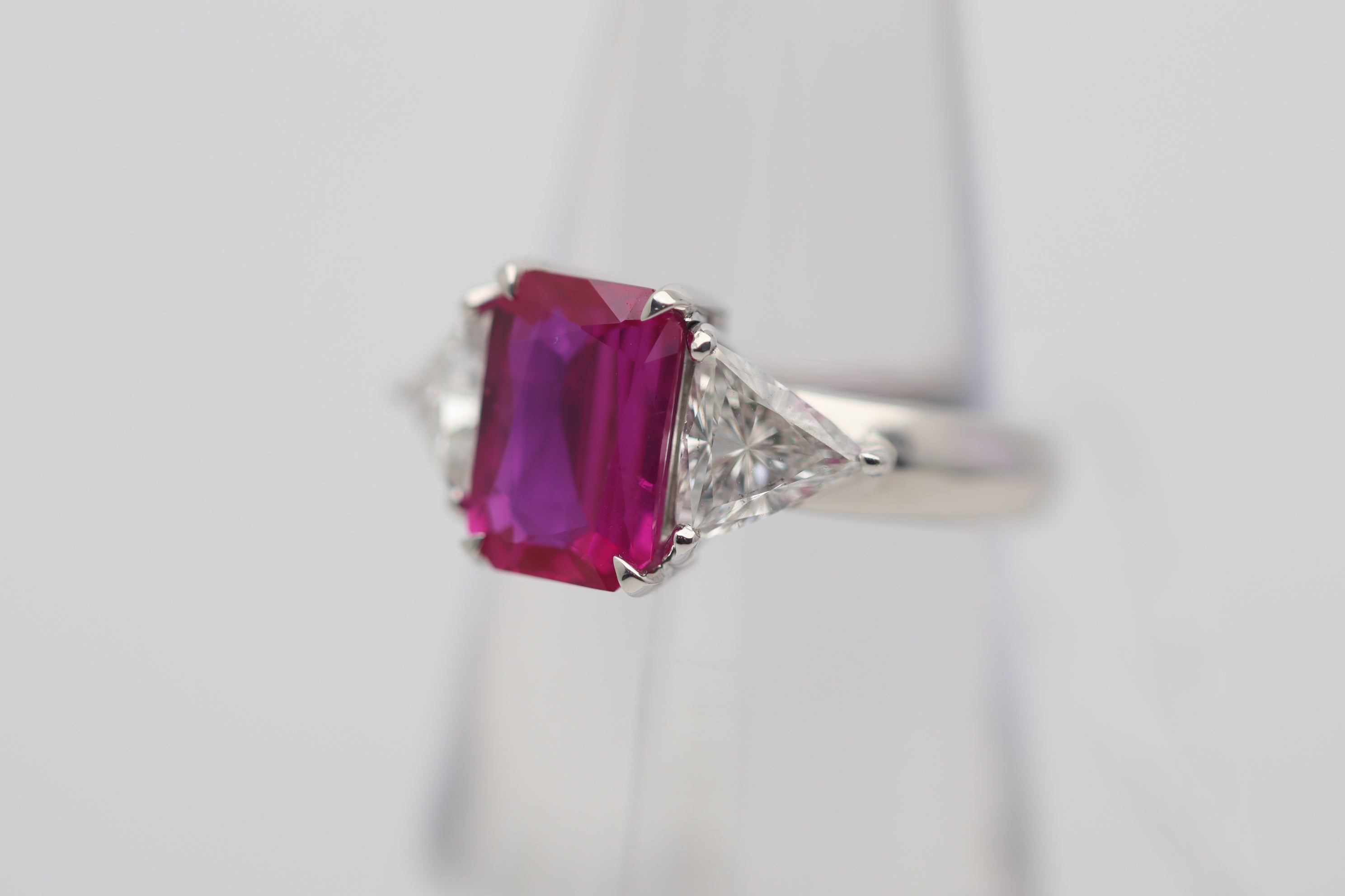 2.31 Carat Burmese Ruby Diamond Platinum 3-Stone Ring, GIA Certified