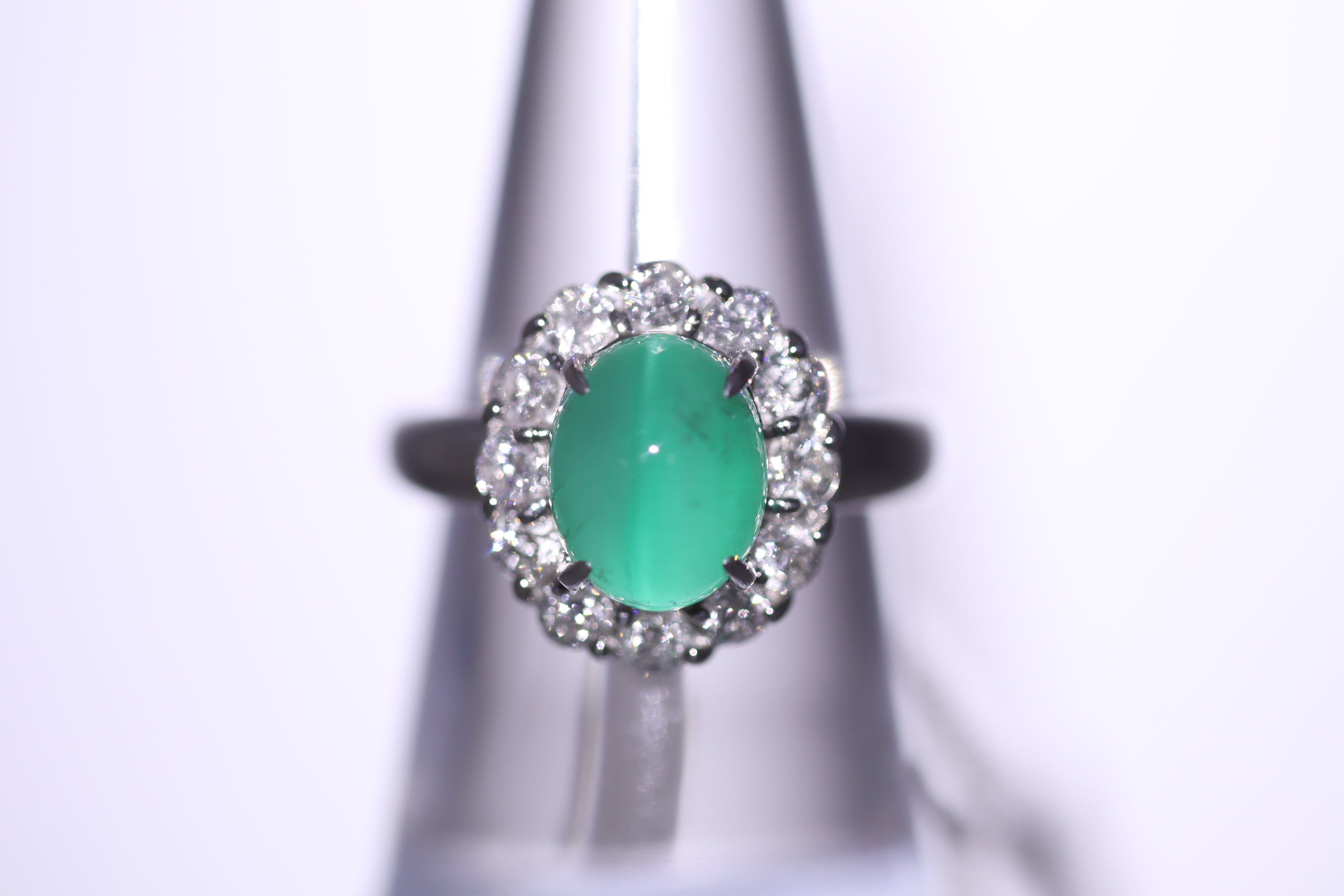 Rare Cats Eye Emerald Diamond Platinum Ring