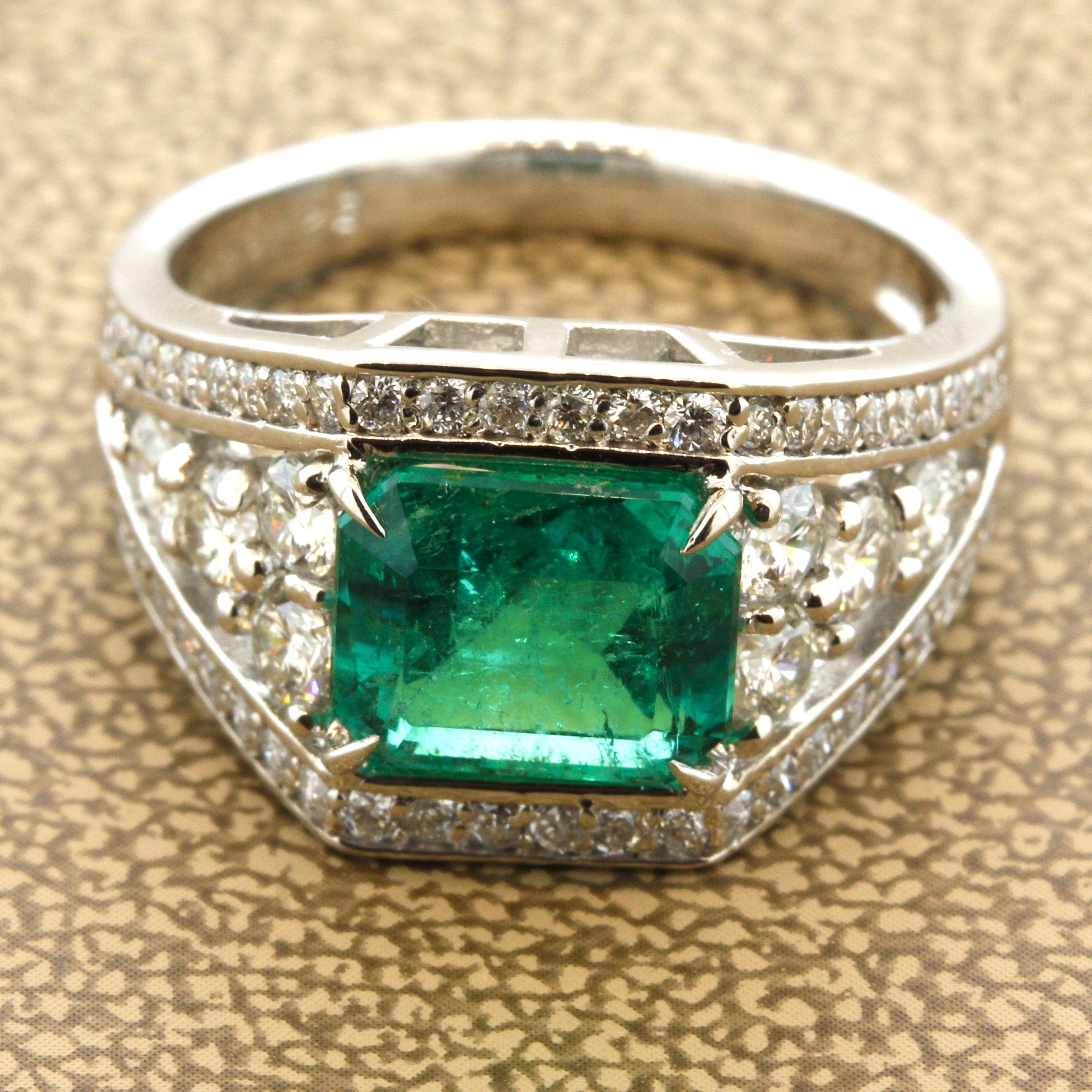 Colombian Emerald Diamond Platinum Ring, GRS Certified Insignificant Oil