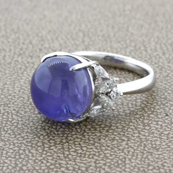 20.38 Carat Color-Change Star Sapphire Diamond Platinum Ring