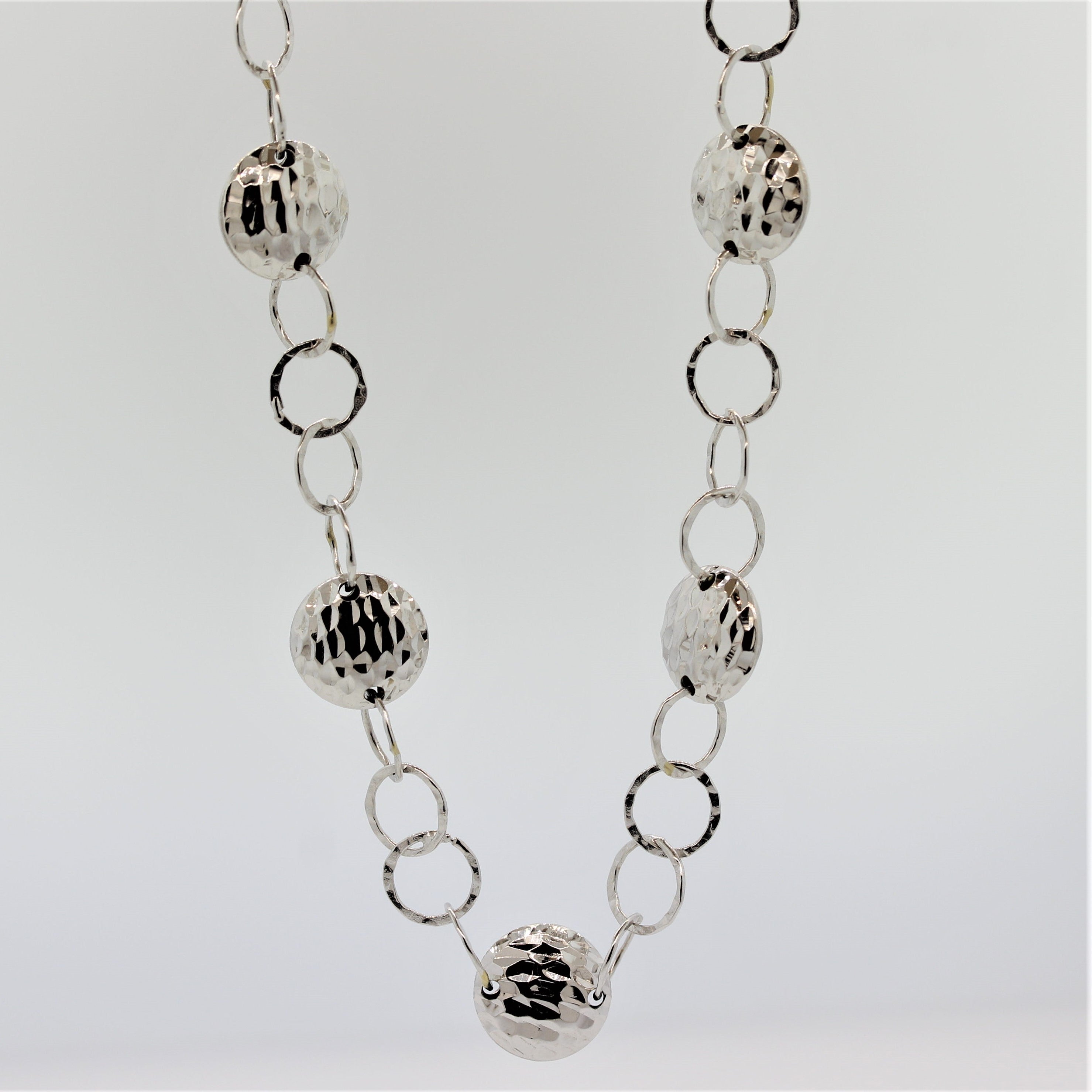 18k White Gold Hammered Chain Necklace