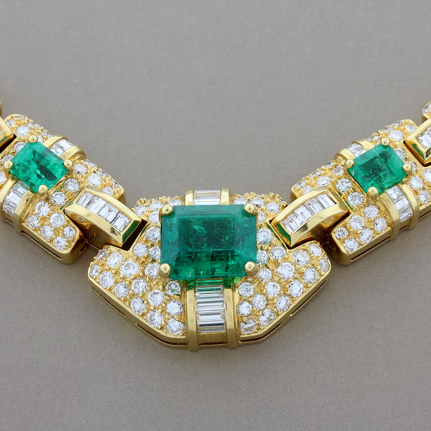 Emerald Diamond Gold Necklace