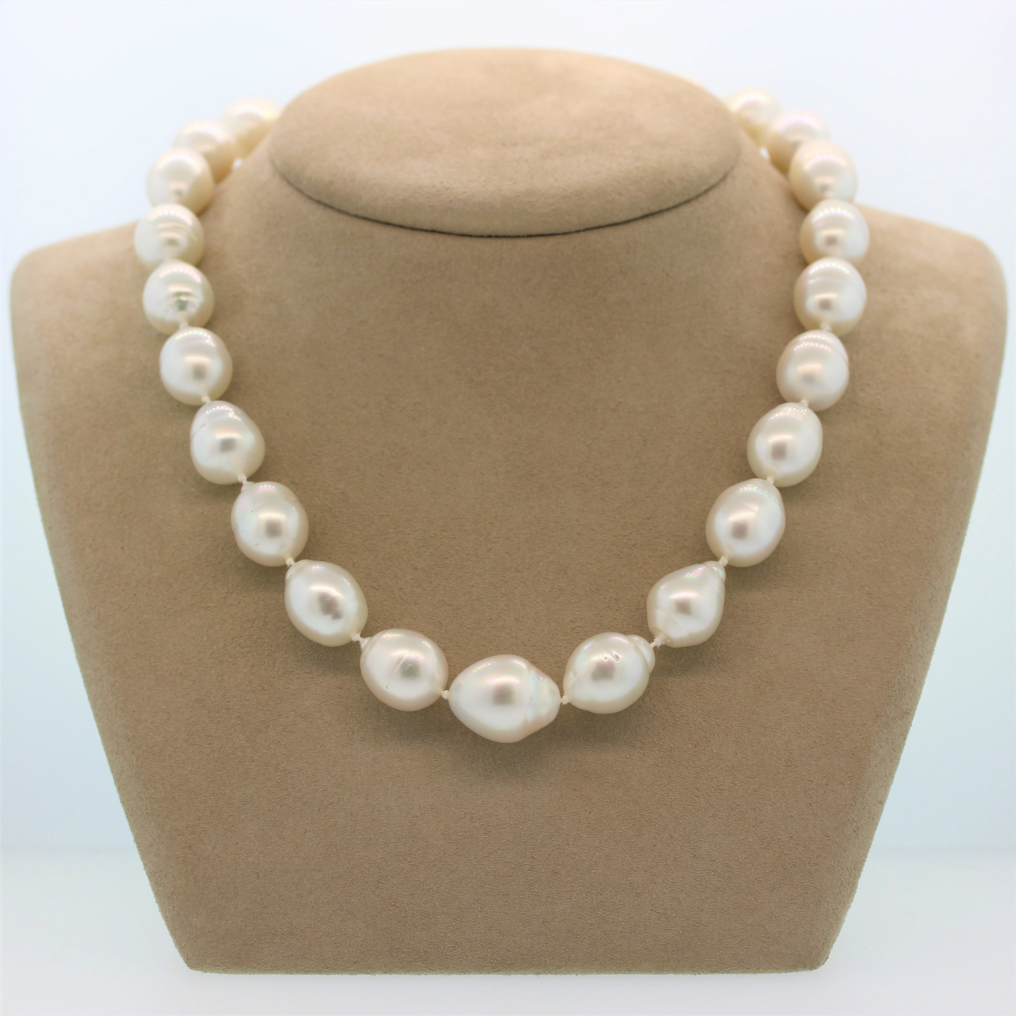 Baroque Pearl Gold Necklace