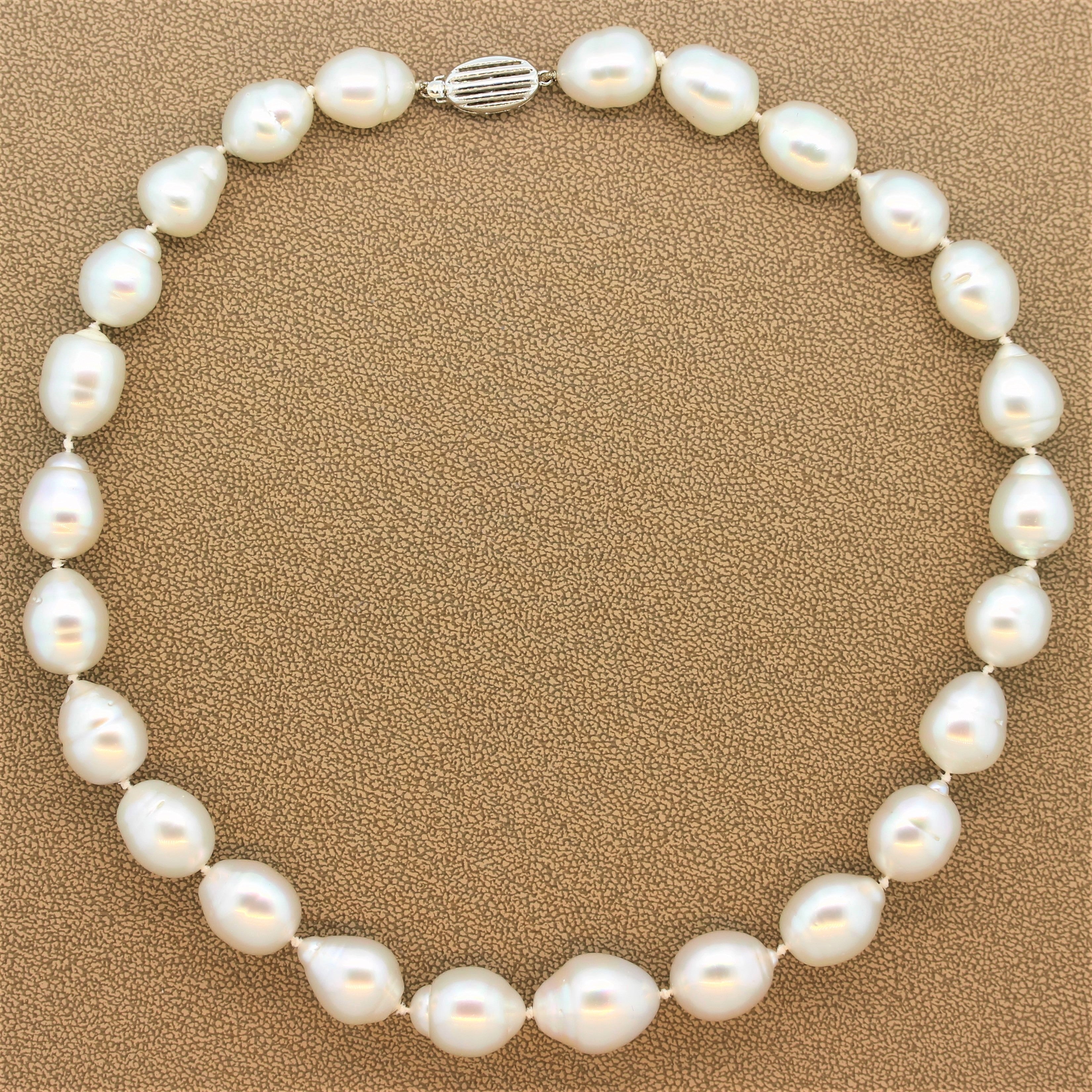 Baroque Pearl Gold Necklace