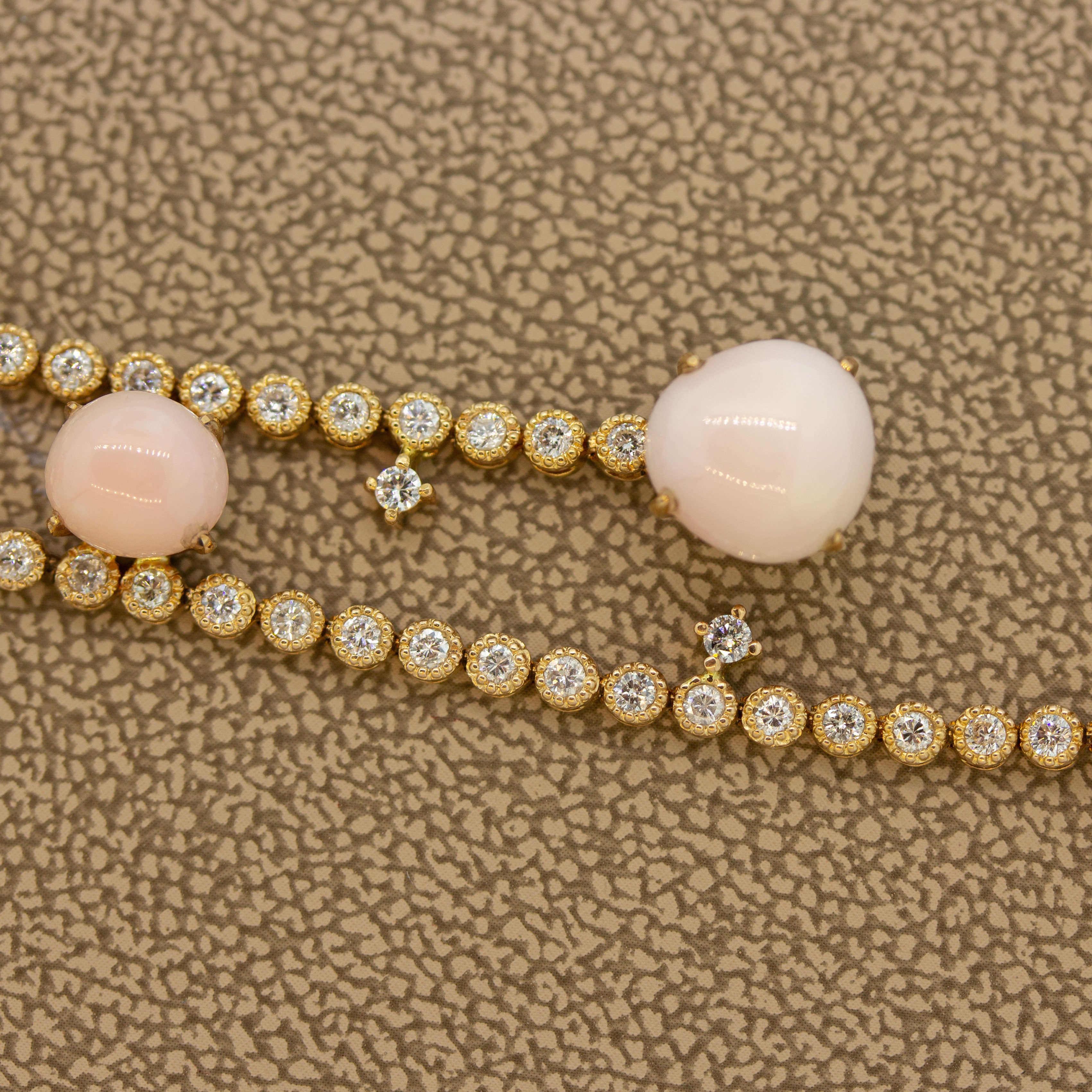 Conch Pearl Diamond Gold Necklace