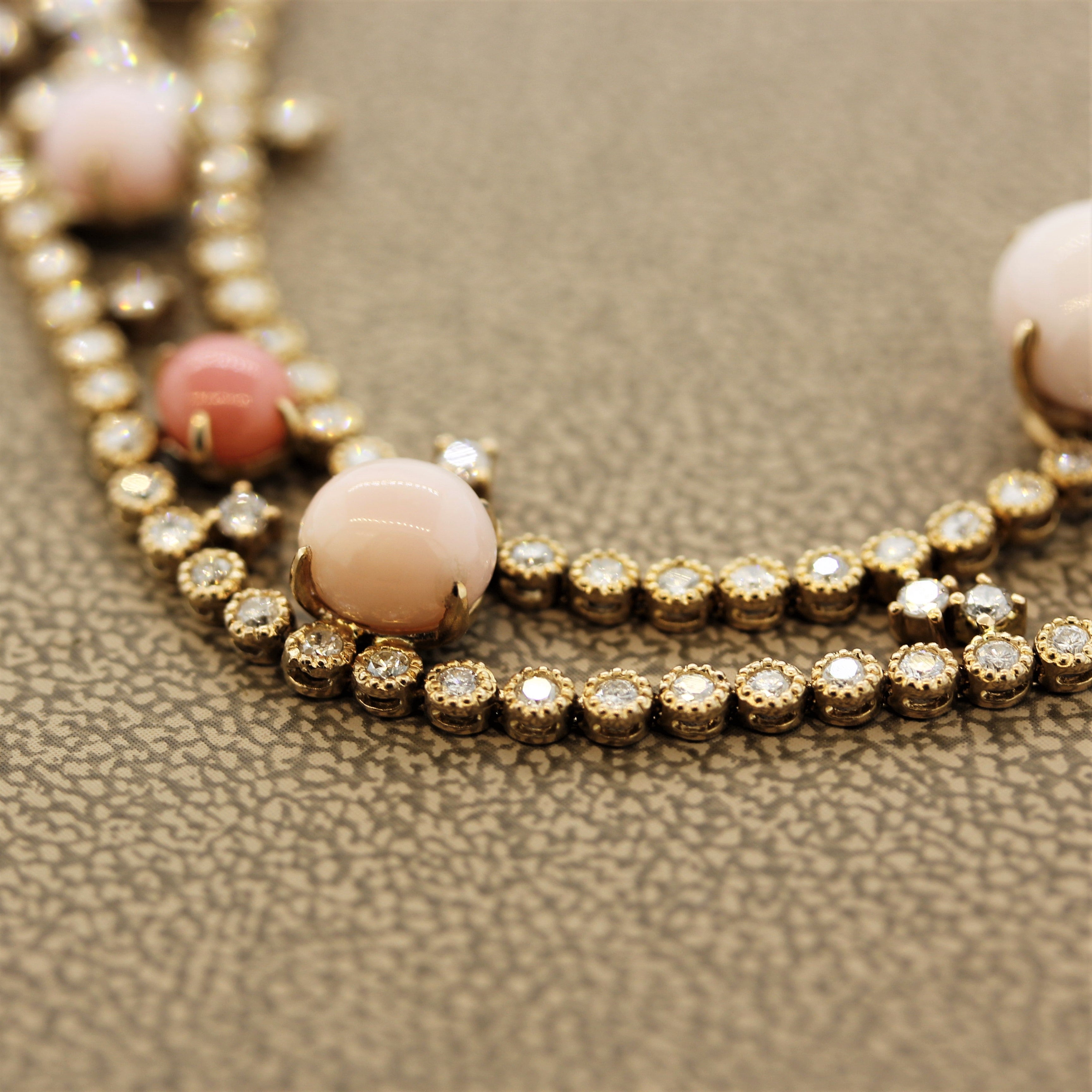 Conch Pearl Diamond Gold Necklace