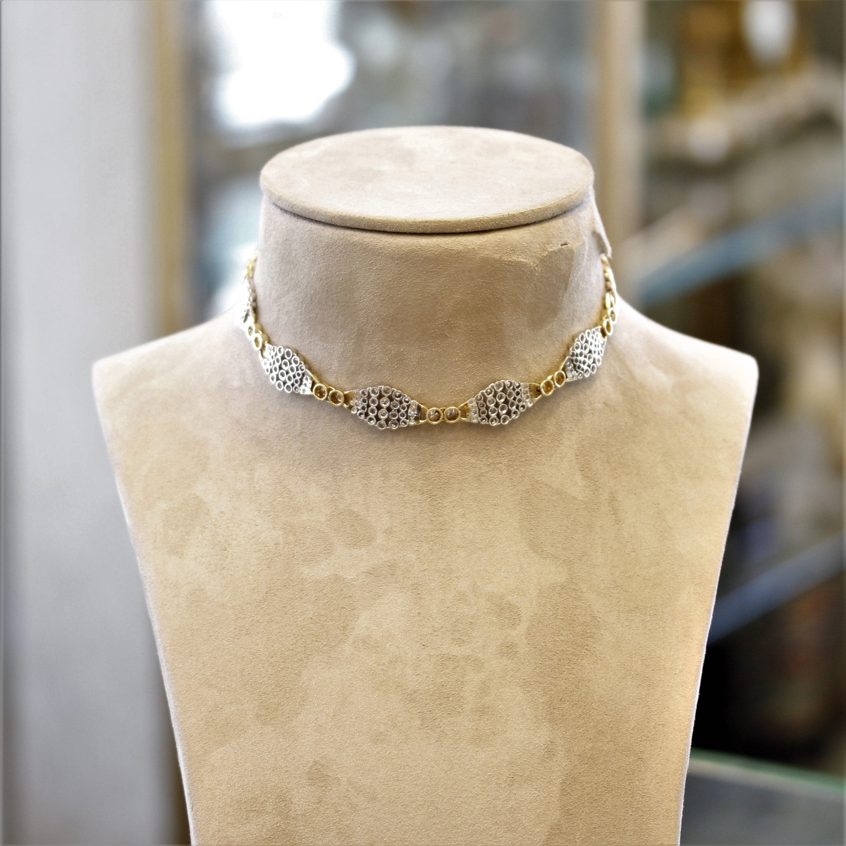 Diamond Gold-Link Choker Necklace