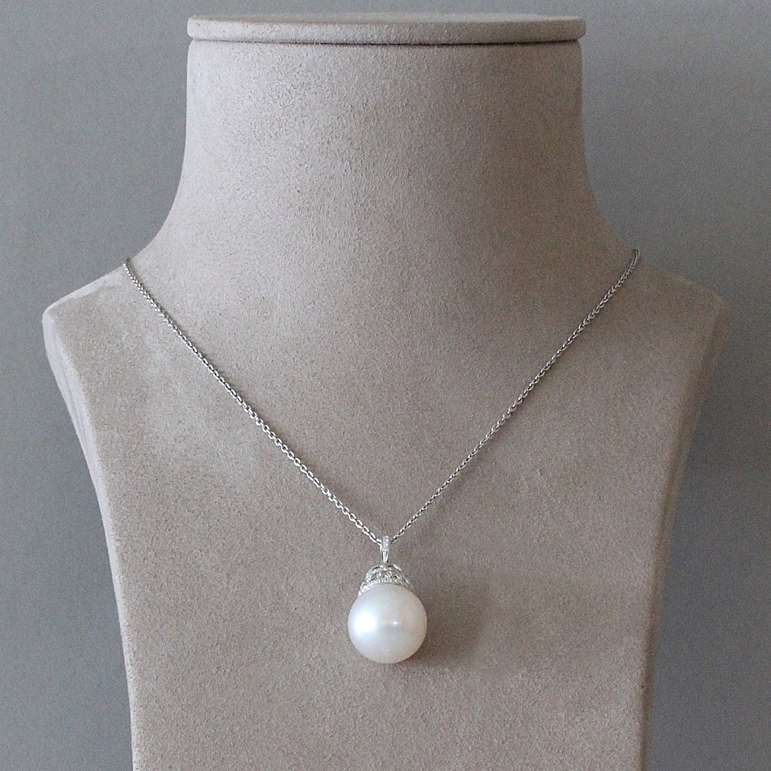 South Sea Pearl Diamond Gold Pendant